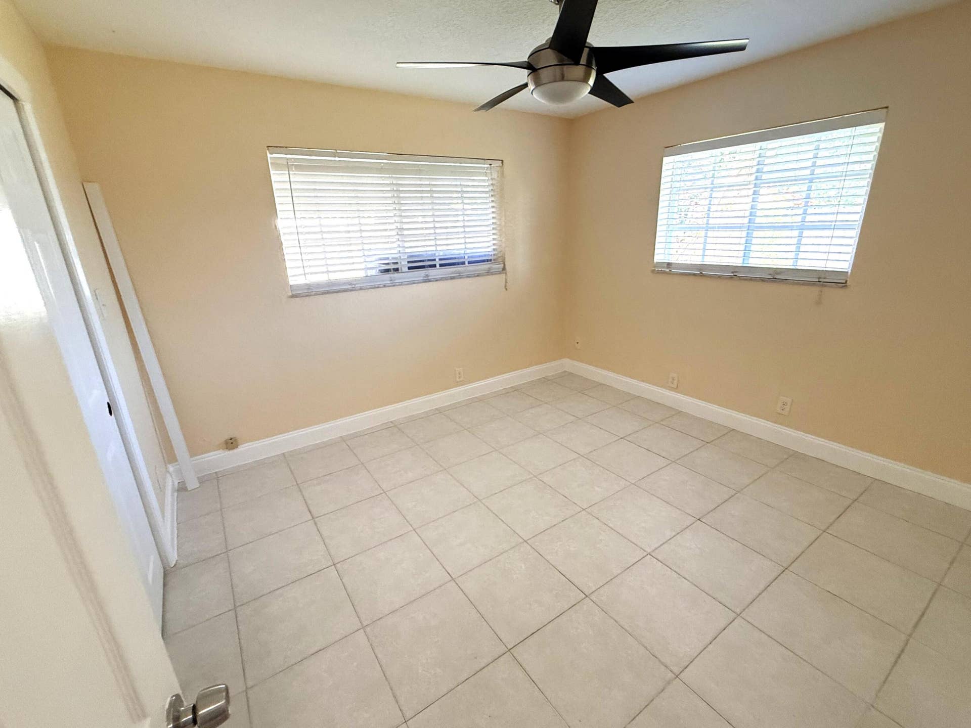551 SE 15th Street, #W, Pompano Beach, FL 33062 IMG_8661
