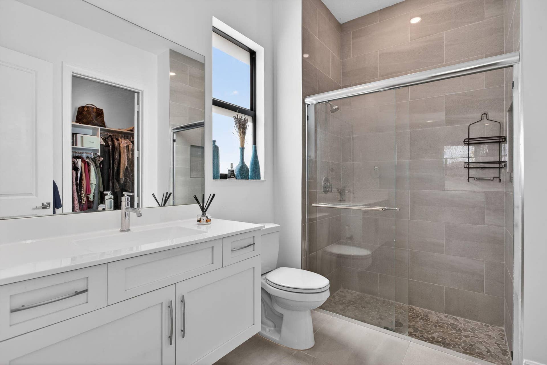 46-web-or-mls-12090-8328