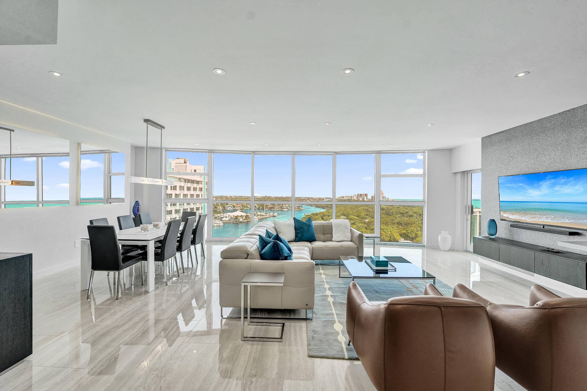 2845 NE 9th Street, #Ph5, Fort Lauderdale, FL 33304 DSC06322