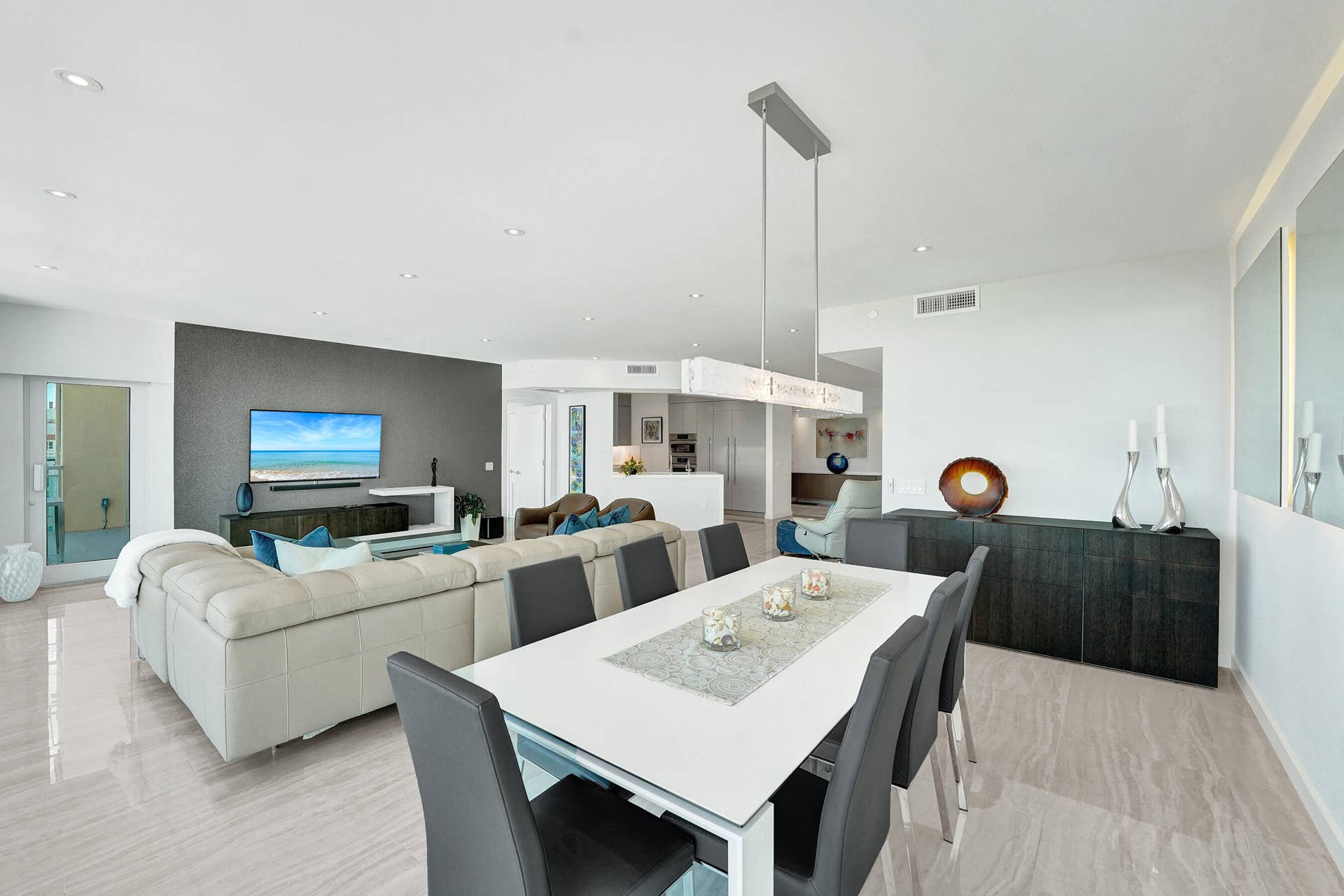 2845 NE 9th Street, #Ph5, Fort Lauderdale, FL 33304 DSC06361