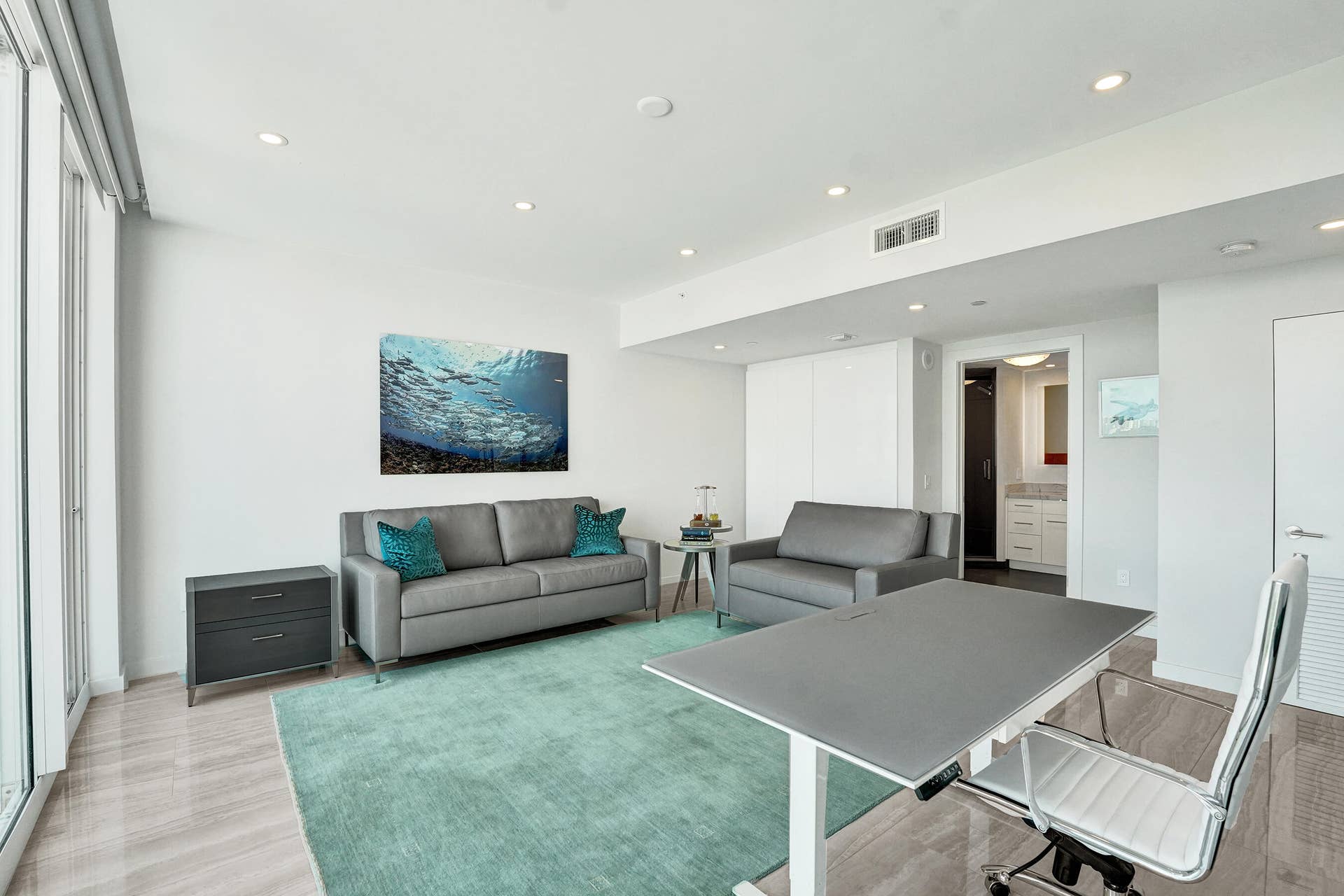 2845 NE 9th Street, #Ph5, Fort Lauderdale, FL 33304 DSC06490