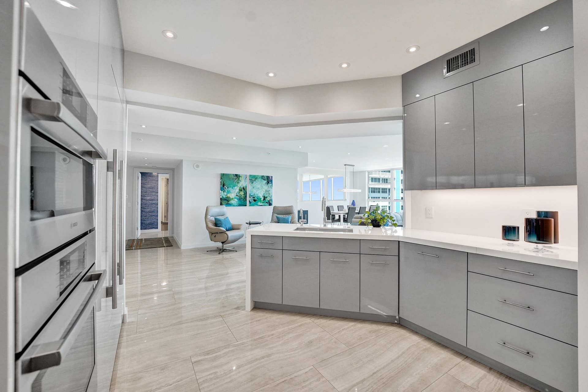 2845 NE 9th Street, #Ph5, Fort Lauderdale, FL 33304 DSC06307