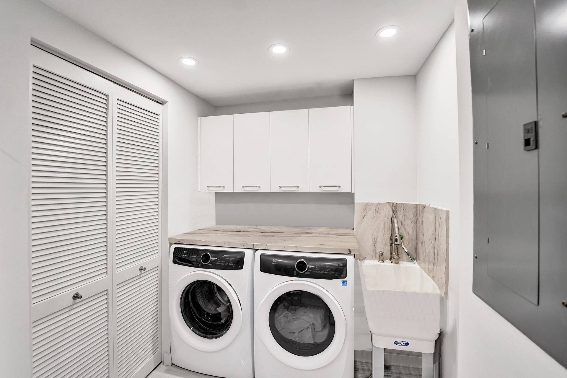 2845 NE 9th Street, #Ph5, Fort Lauderdale, FL 33304 DSC06553