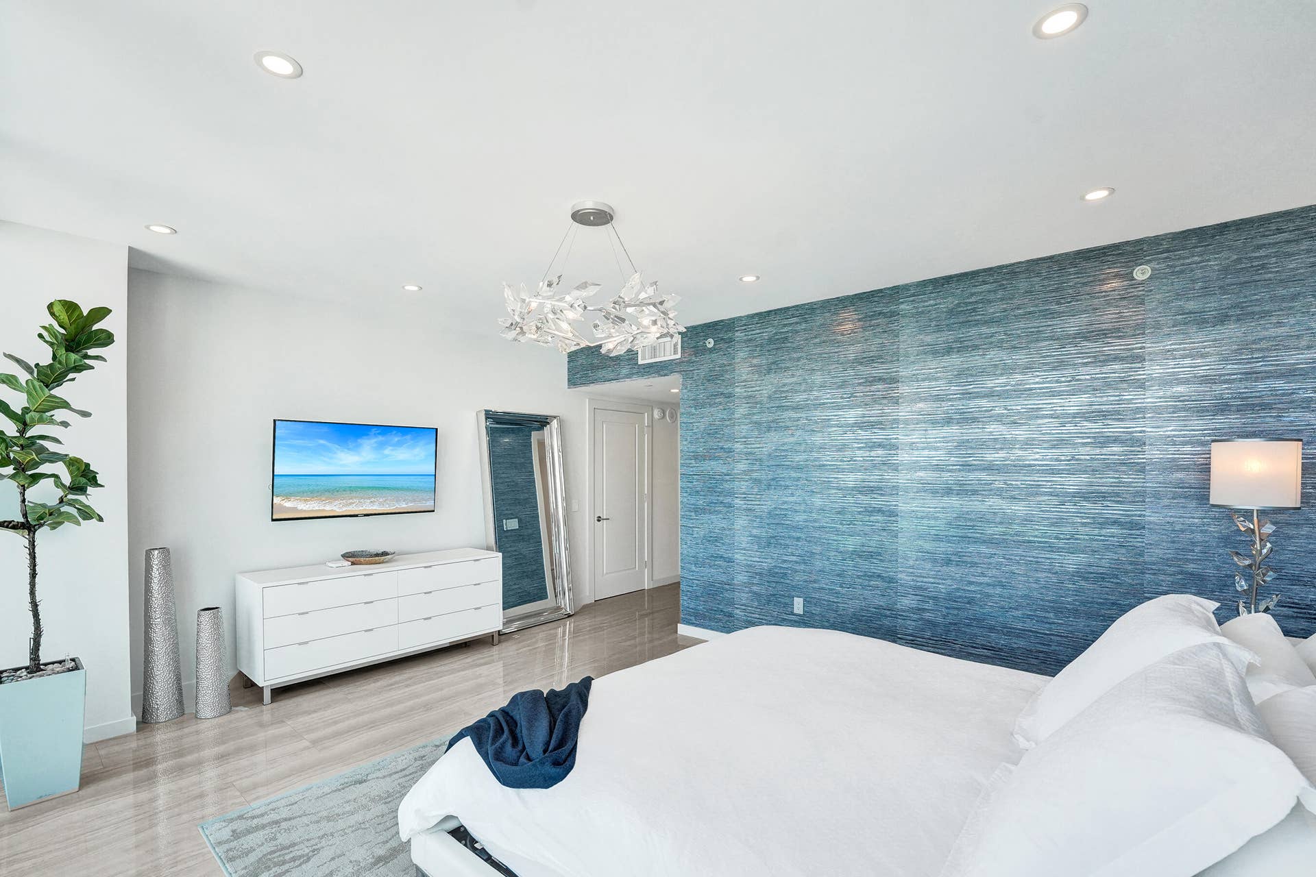 2845 NE 9th Street, #Ph5, Fort Lauderdale, FL 33304 DSC06409