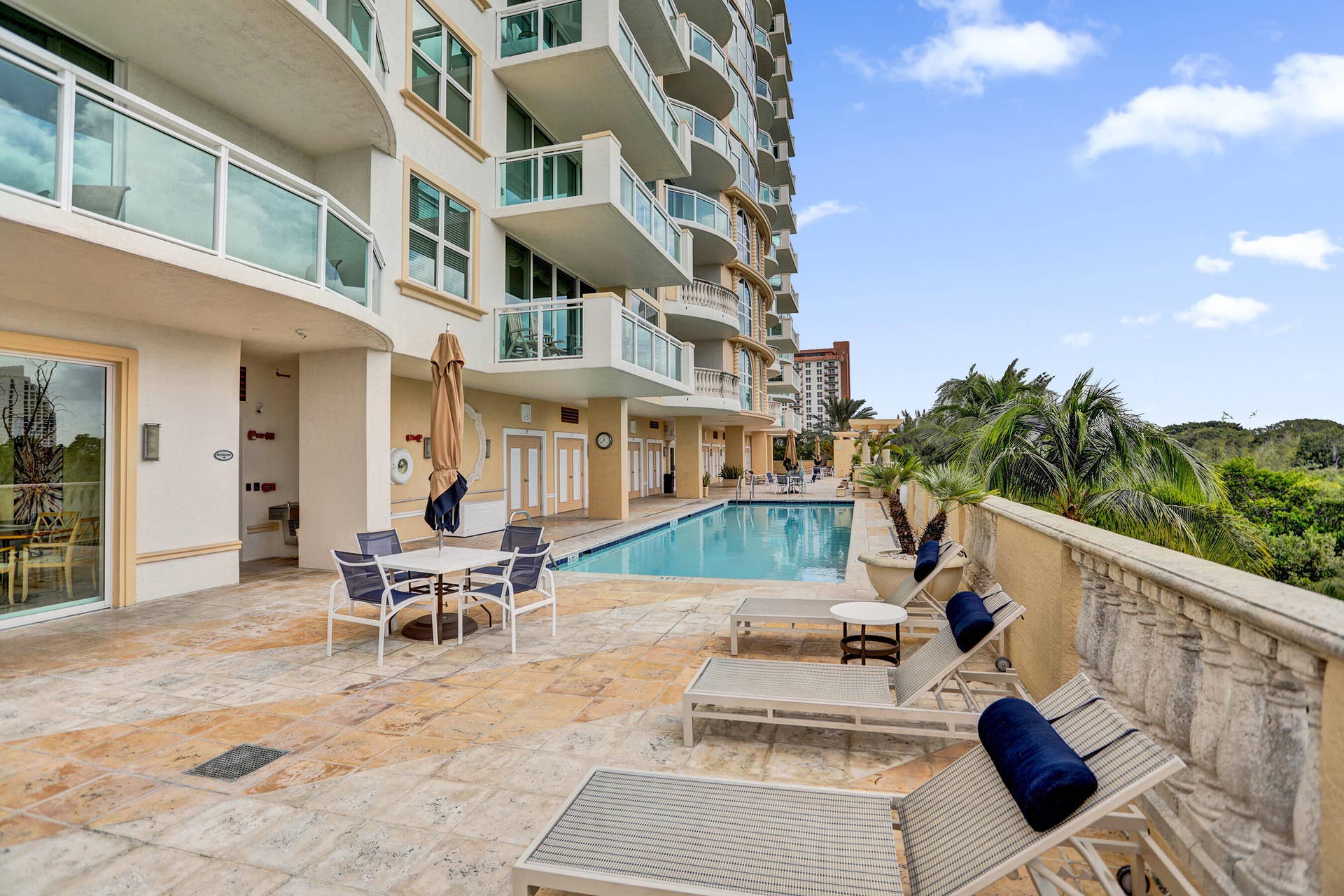 2845 NE 9th Street, #Ph5, Fort Lauderdale, FL 33304 3W1A0291