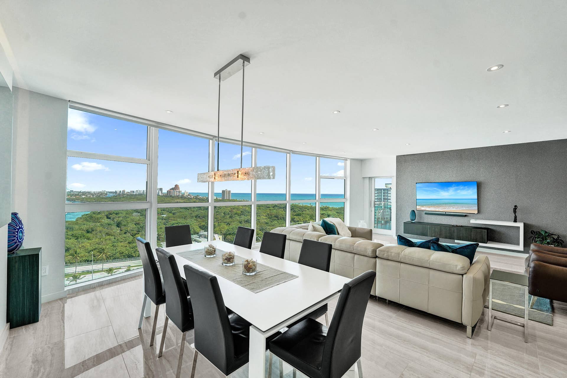2845 NE 9th Street, #Ph5, Fort Lauderdale, FL 33304 DSC06358