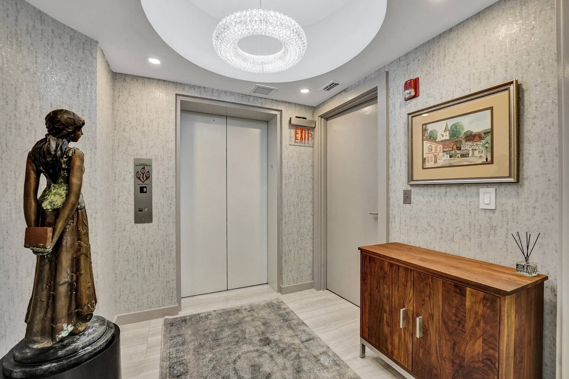 2845 NE 9th Street, #Ph5, Fort Lauderdale, FL 33304 DSC06232