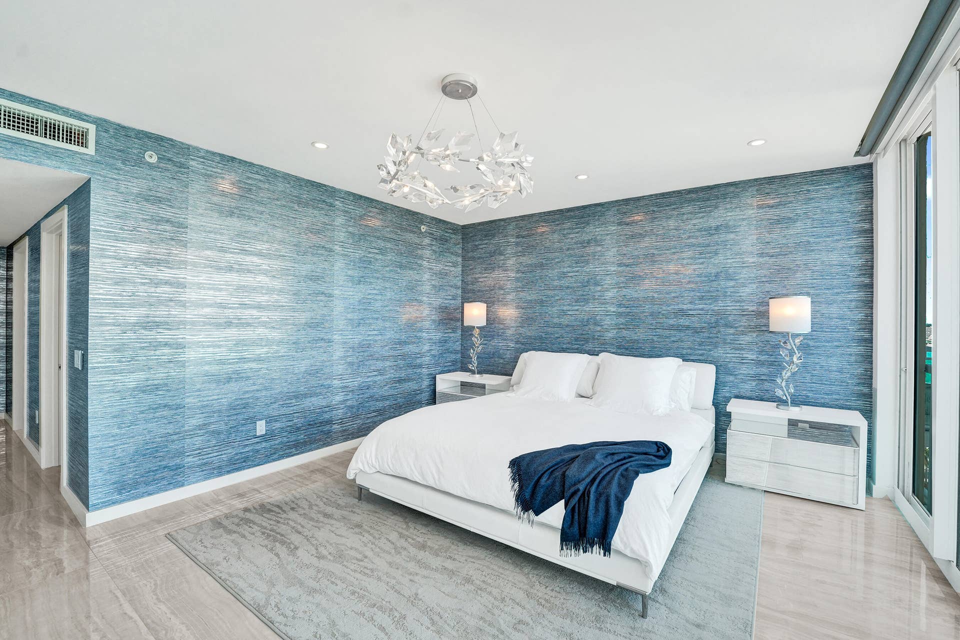 2845 NE 9th Street, #Ph5, Fort Lauderdale, FL 33304 DSC06406