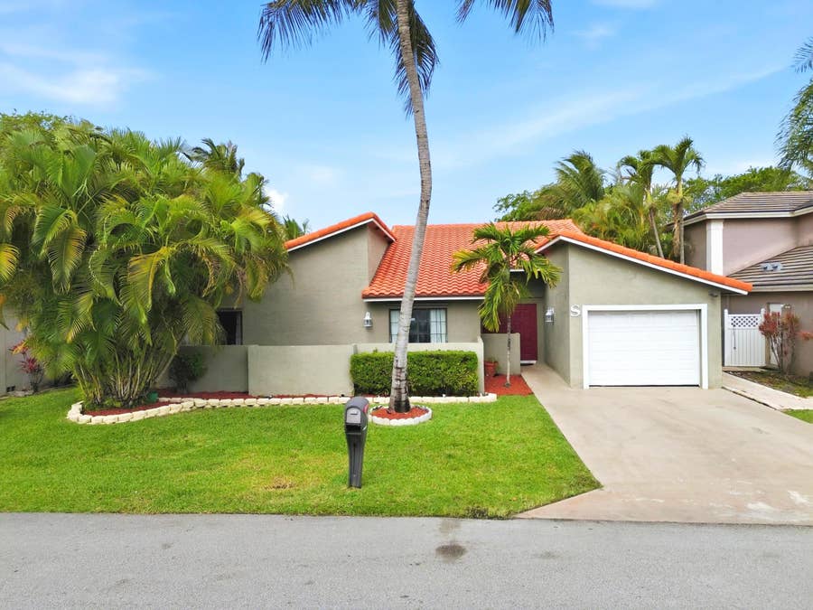 Property photo for 263 NW 48th Avenue, Deerfield Beach, FL