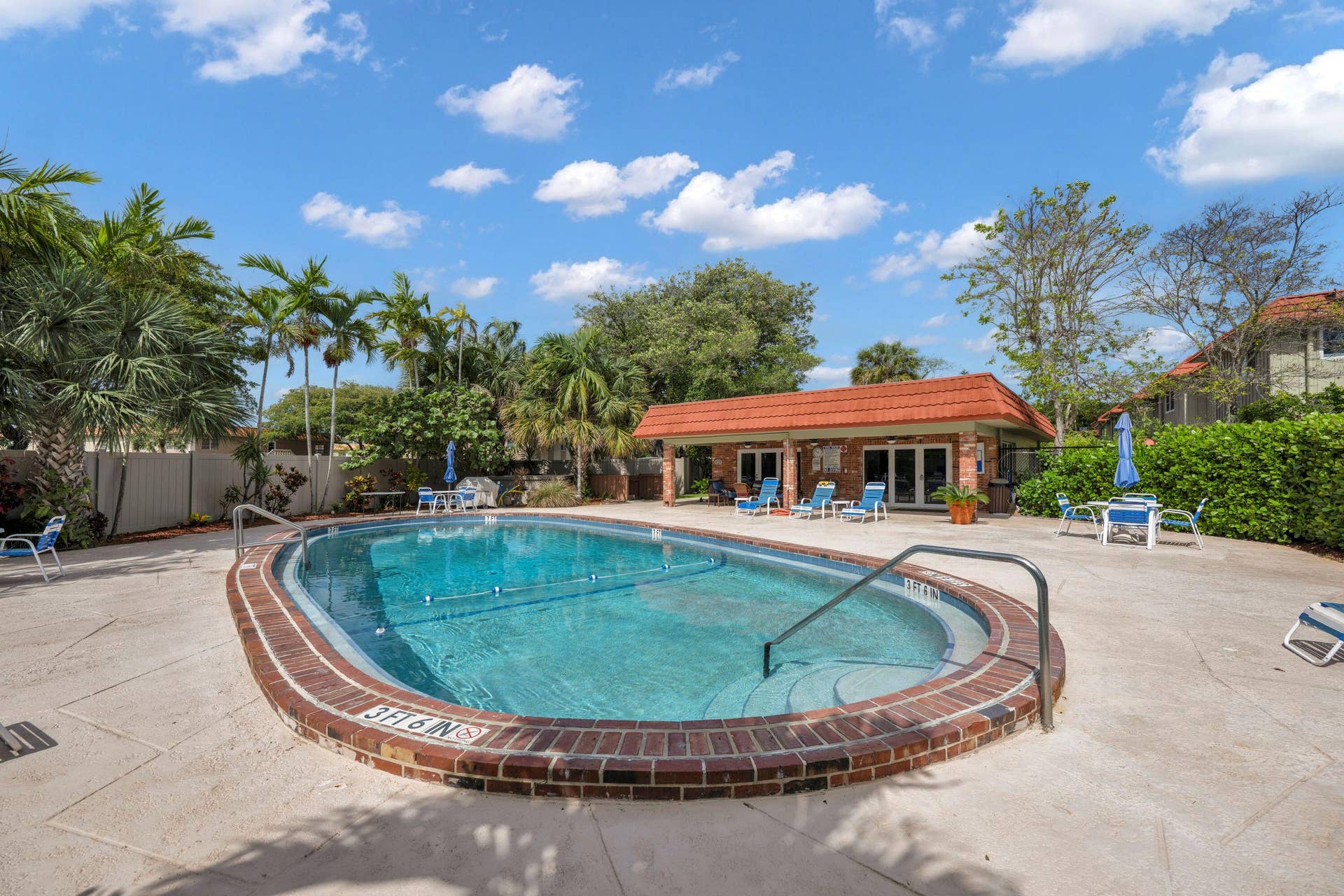 pool