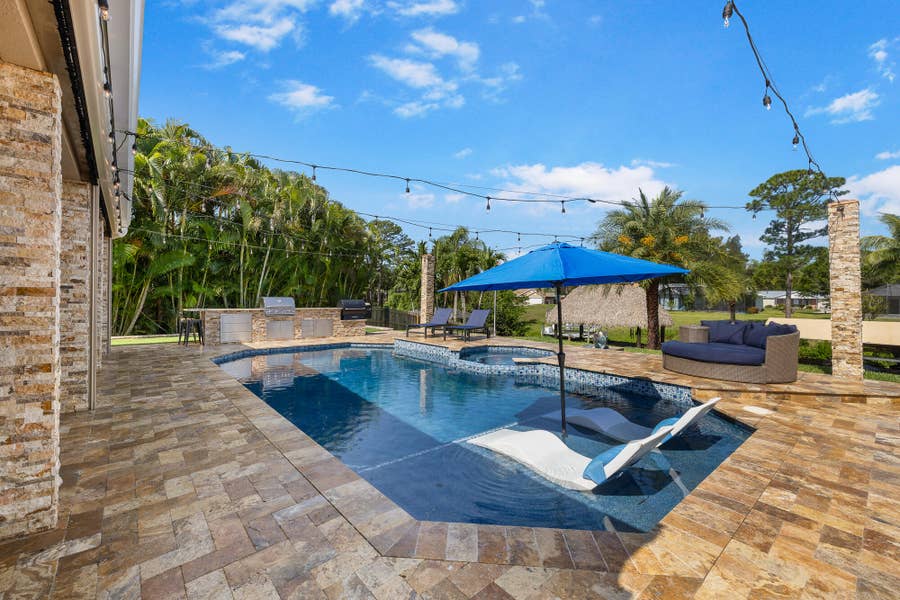 Property photo for 121 NE Naranja Avenue, Port St Lucie, FL