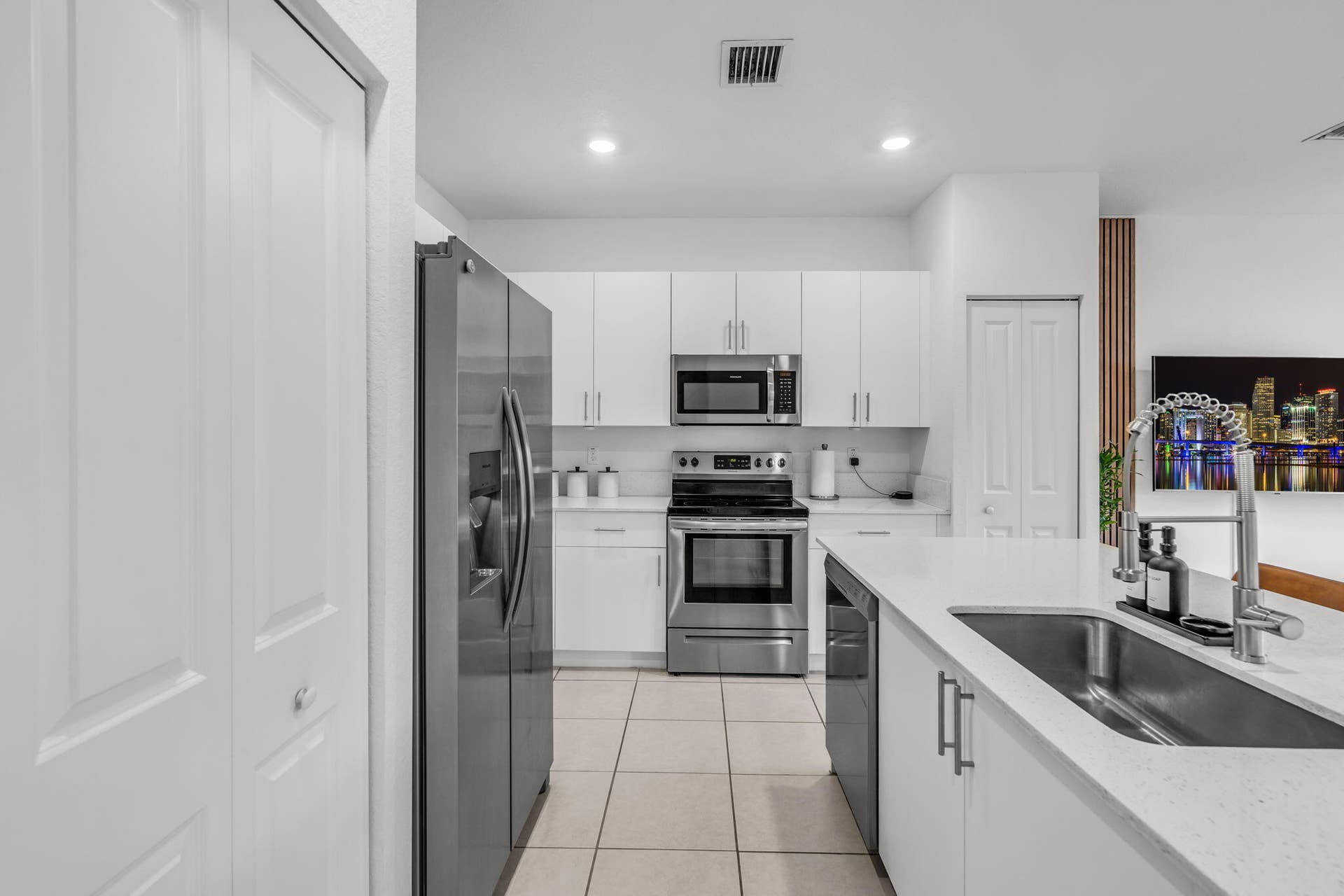 4613 NW 118th Avenue, #4613, Coral Springs, FL 33076 14-25-web-or-mls-4613nw118ave-25