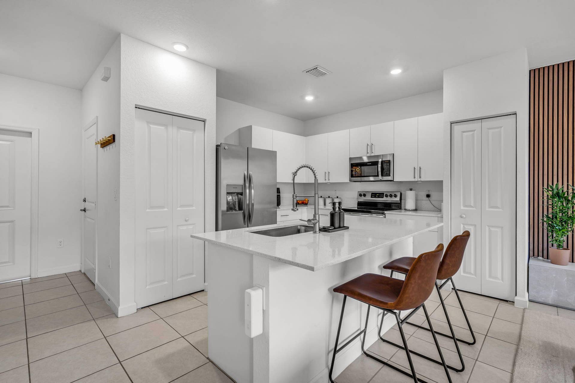 4613 NW 118th Avenue, #4613, Coral Springs, FL 33076 13-24-web-or-mls-4613nw118ave-24