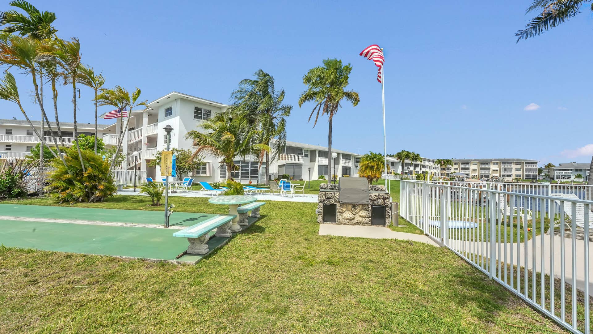 298 SE 6th Avenue, #2, Pompano Beach, FL 33060 GRILL