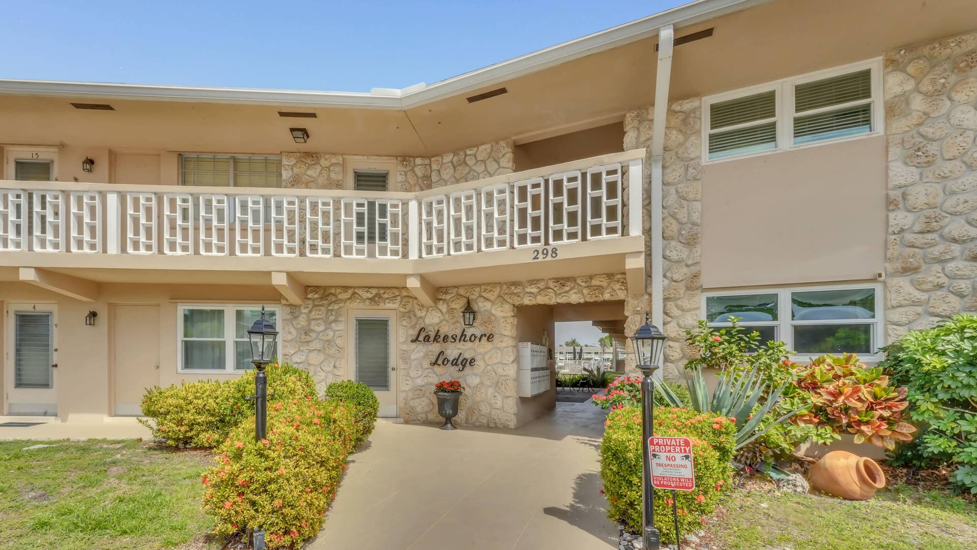 298 SE 6th Avenue, #2, Pompano Beach, FL 33060 FRONT 2