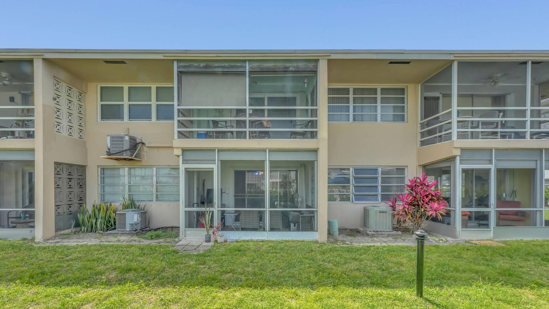 298 SE 6th Avenue, #2, Pompano Beach, FL 33060 BACK2