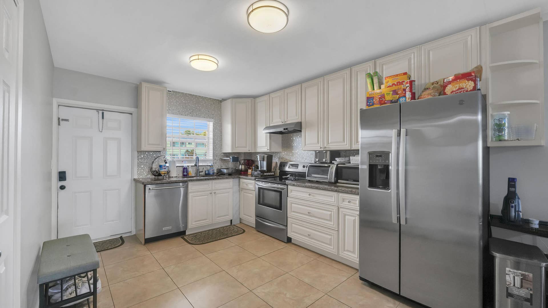 298 SE 6th Avenue, #2, Pompano Beach, FL 33060 KIT