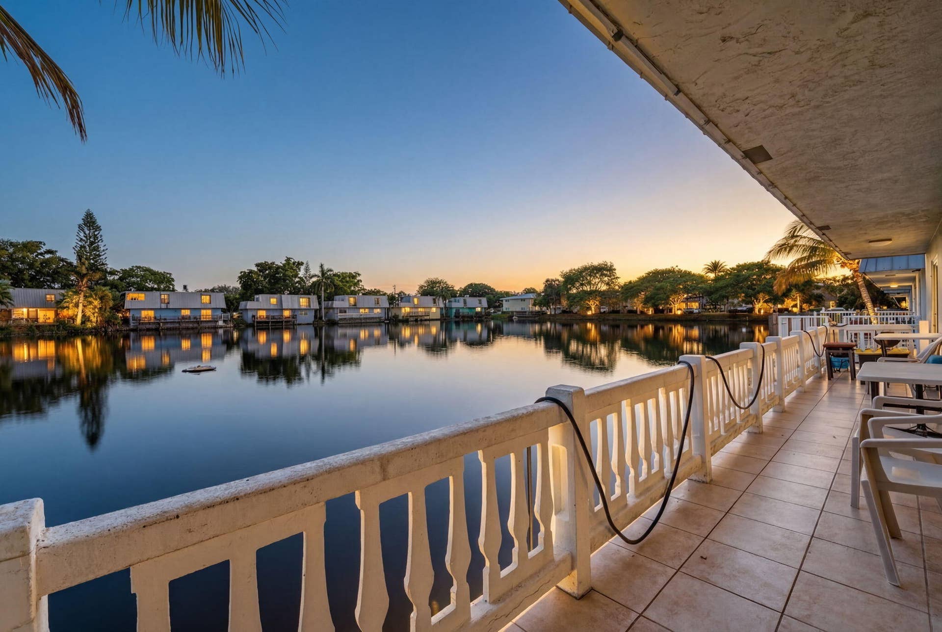 1380 NE 40th Drive, Oakland Park, FL 33334 1-web-or-mls-hf_20260413_042106_e69e938e