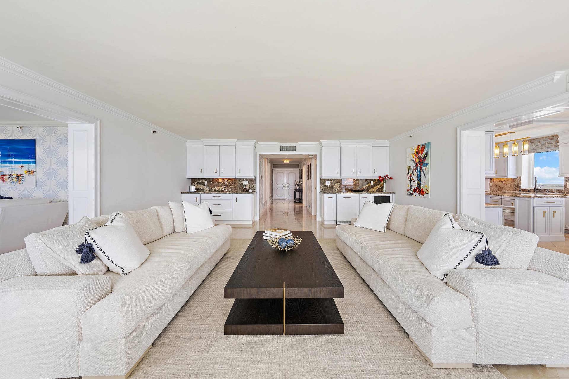 5380 N Ocean Drive, #22i, Singer Island, FL 33404 Main Living Space