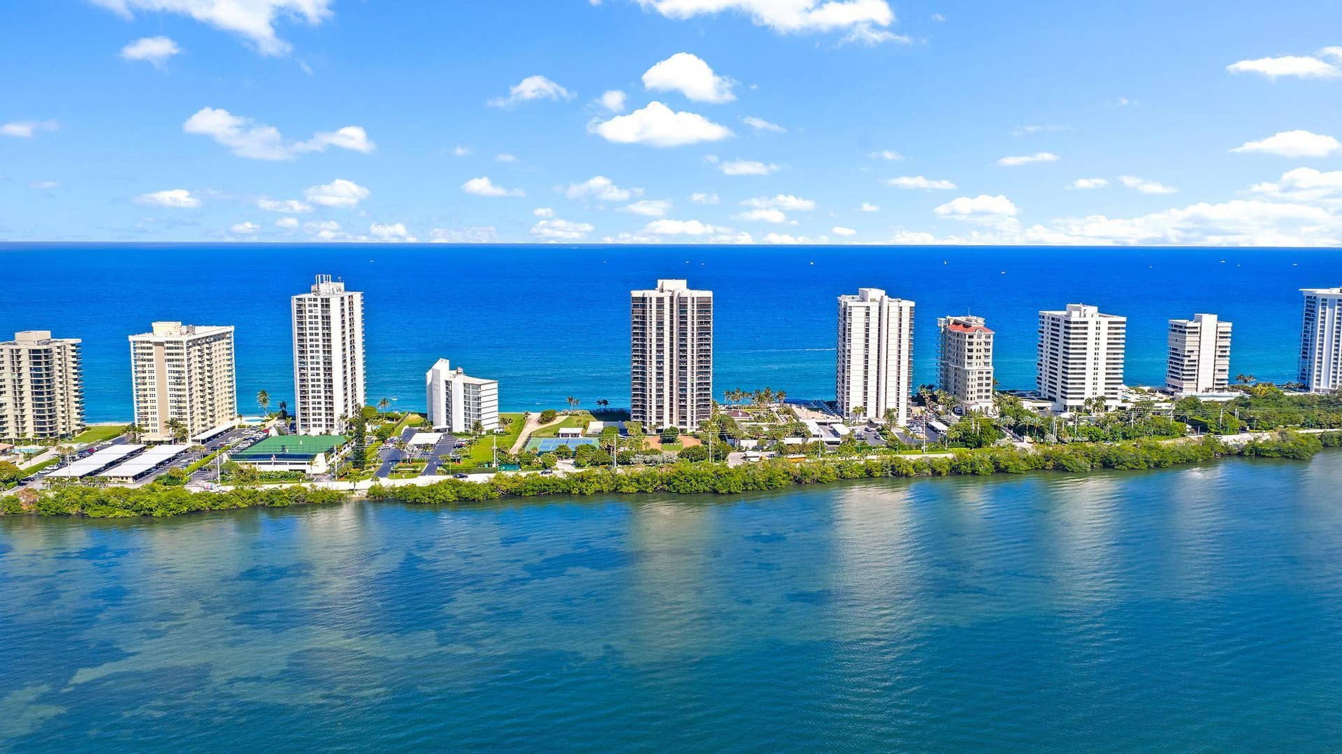 5380 N Ocean Drive, #22i, Singer Island, FL 33404 Eastpointe II
