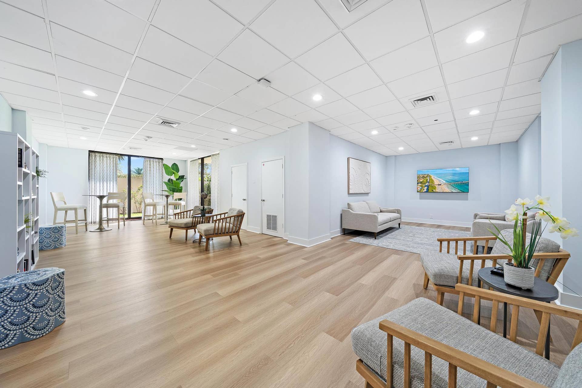 5380 N Ocean Drive, #22i, Singer Island, FL 33404 Social Area
