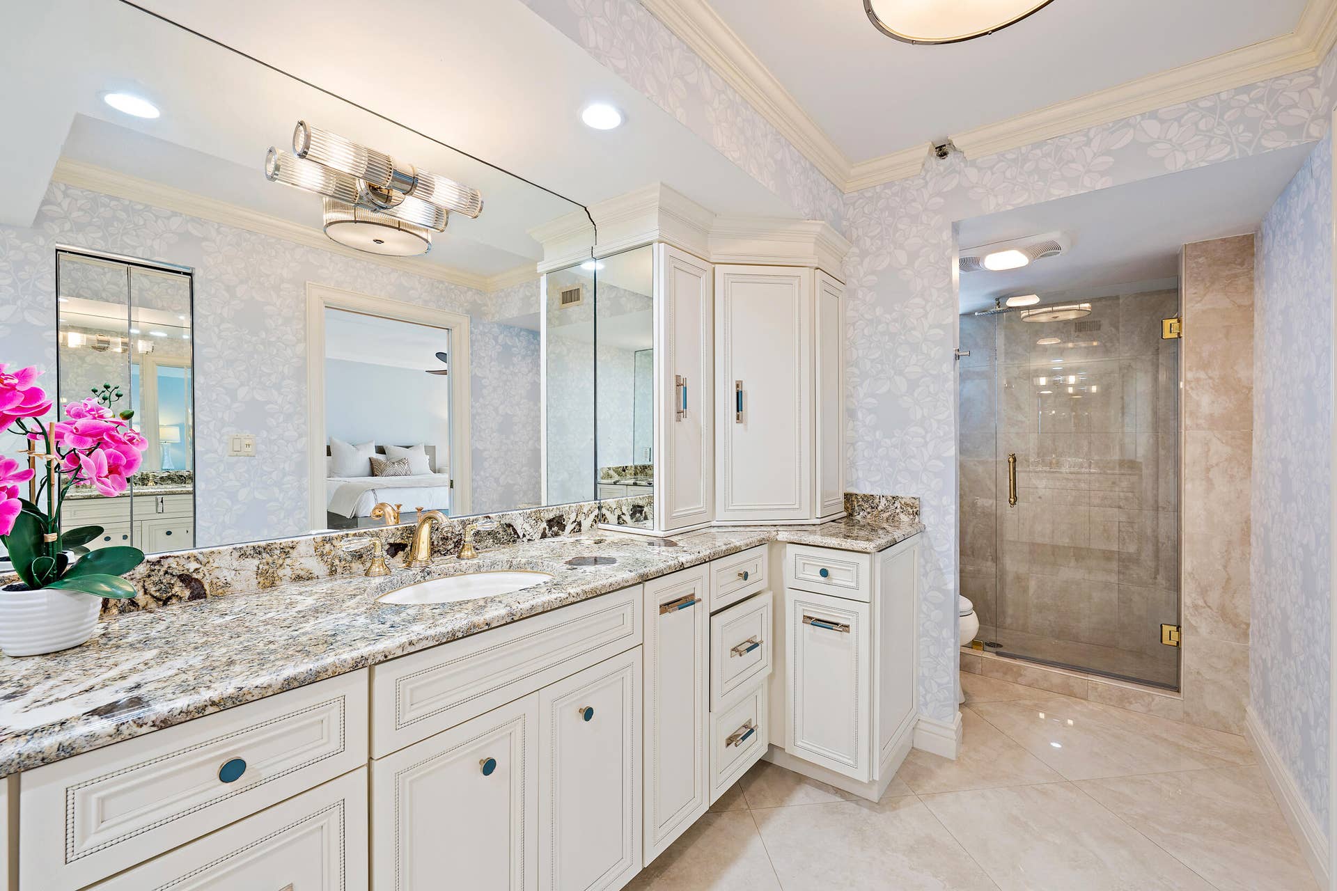 5380 N Ocean Drive, #22i, Singer Island, FL 33404 Primary Bath