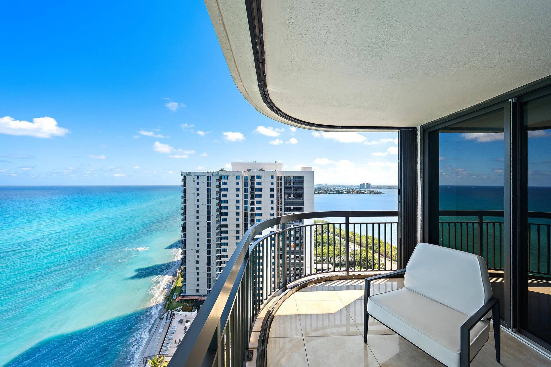 5380 N Ocean Drive, #22i, Singer Island, FL 33404 Ocean~Intracoastal Views