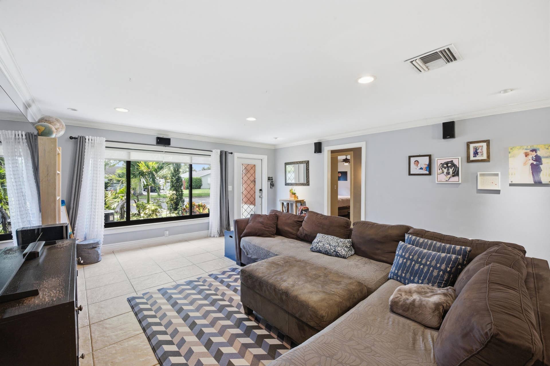 22504 SW 65th Avenue, Boca Raton, FL 33428 dave living room use first