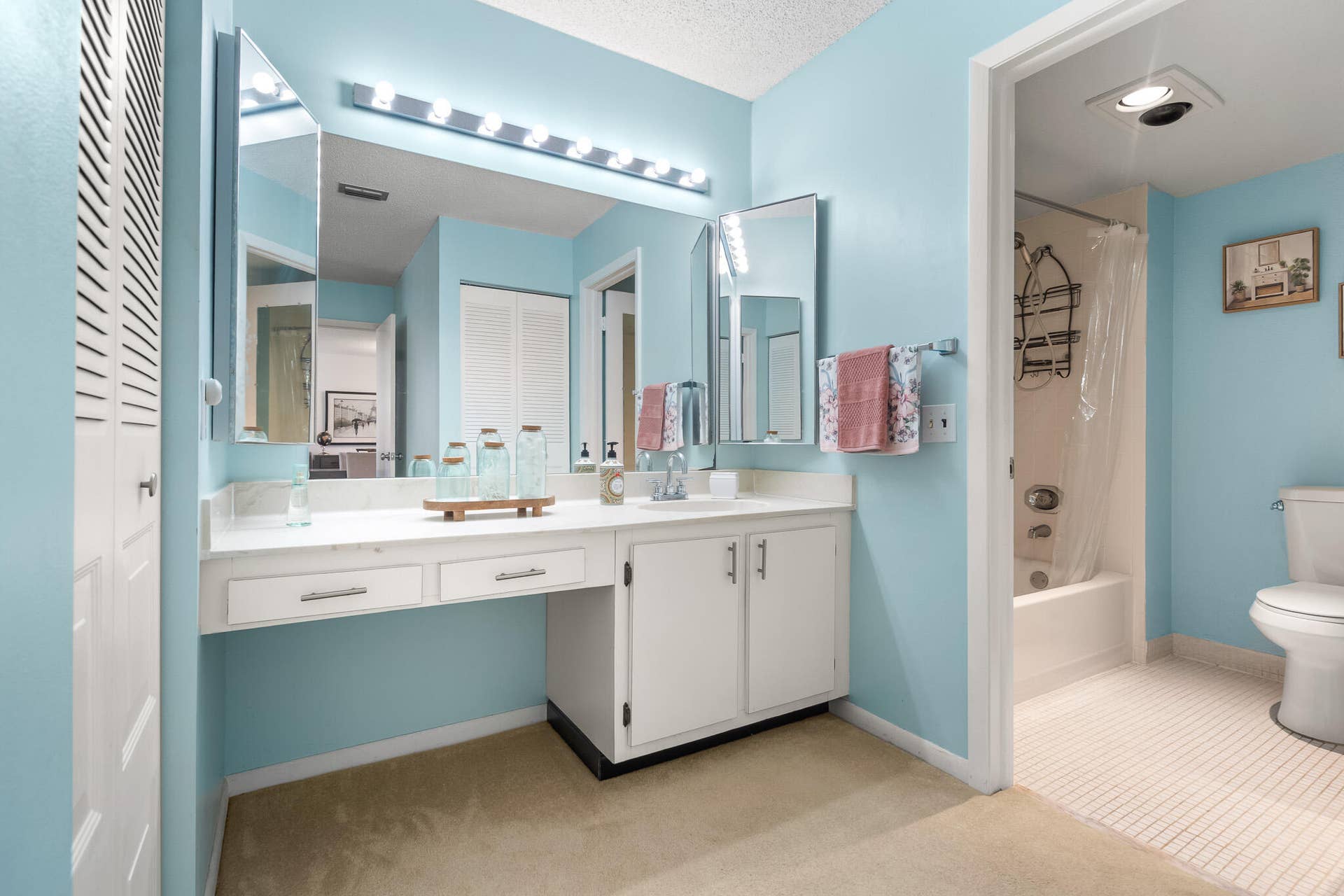 21218 Lago Circle, #F, Boca Raton, FL 33433 Primary Bathroom