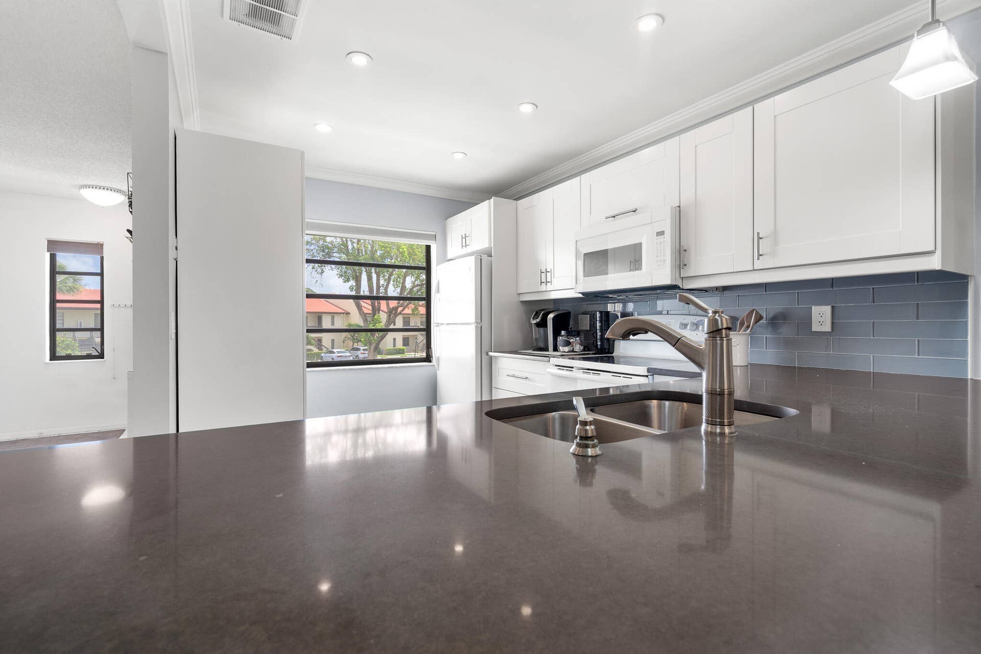21218 Lago Circle, #F, Boca Raton, FL 33433 DSC01952