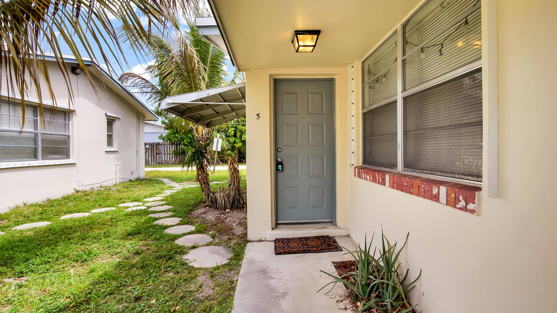 711 SE 15th Street, #5, Fort Lauderdale, FL 33316 DSC03023