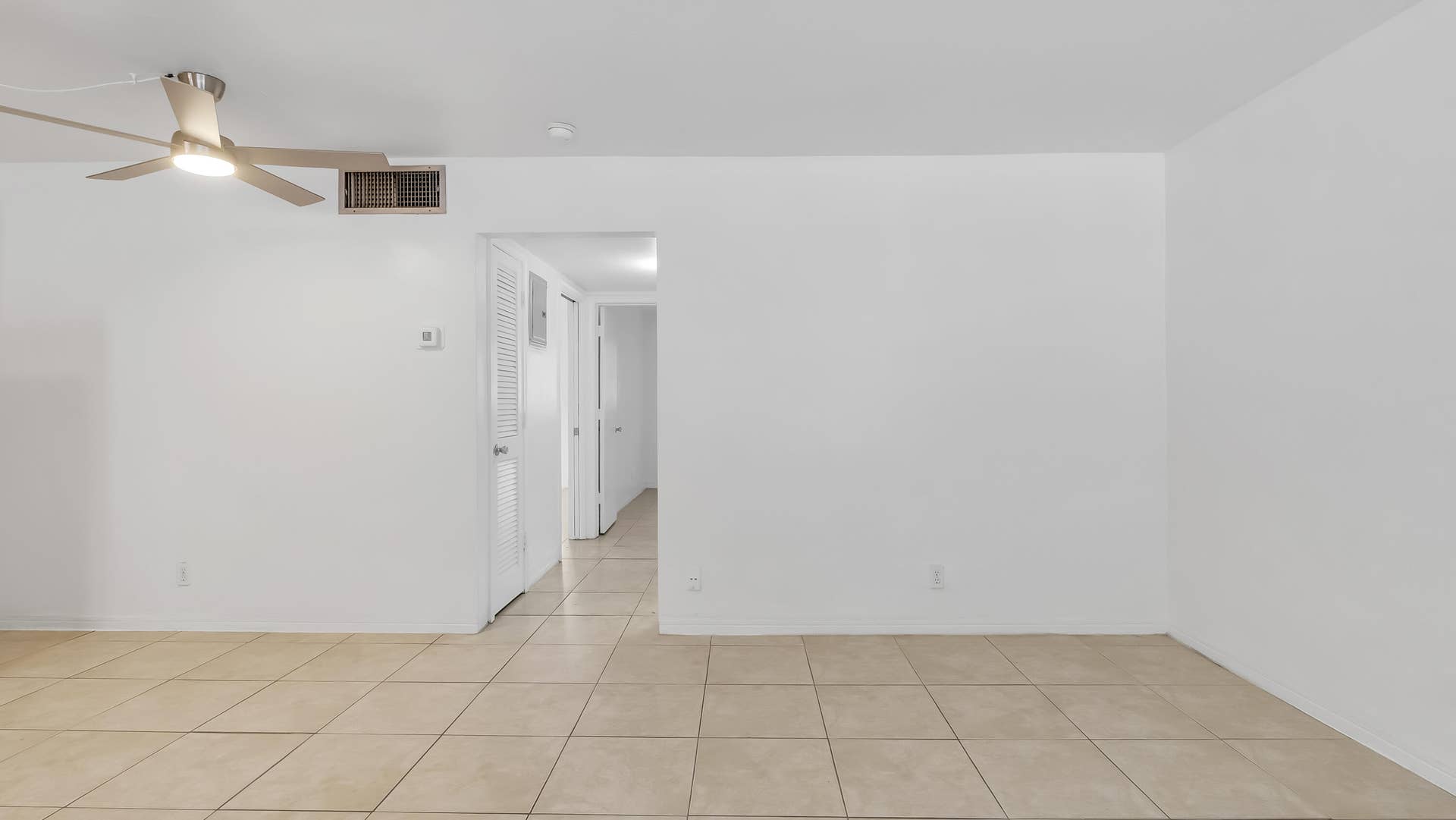 711 SE 15th Street, #5, Fort Lauderdale, FL 33316 DSC02945