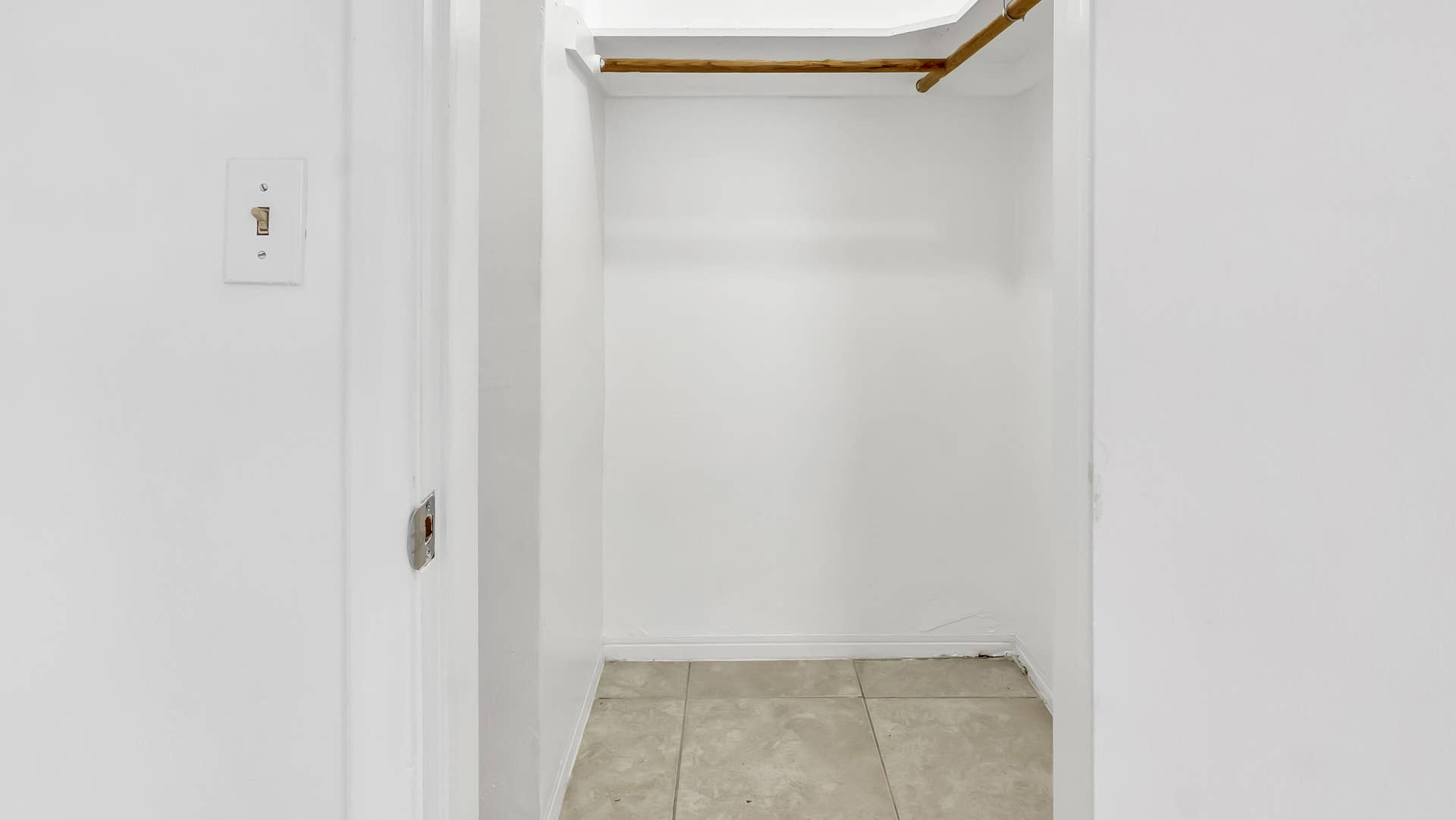 711 SE 15th Street, #5, Fort Lauderdale, FL 33316 DSC02999