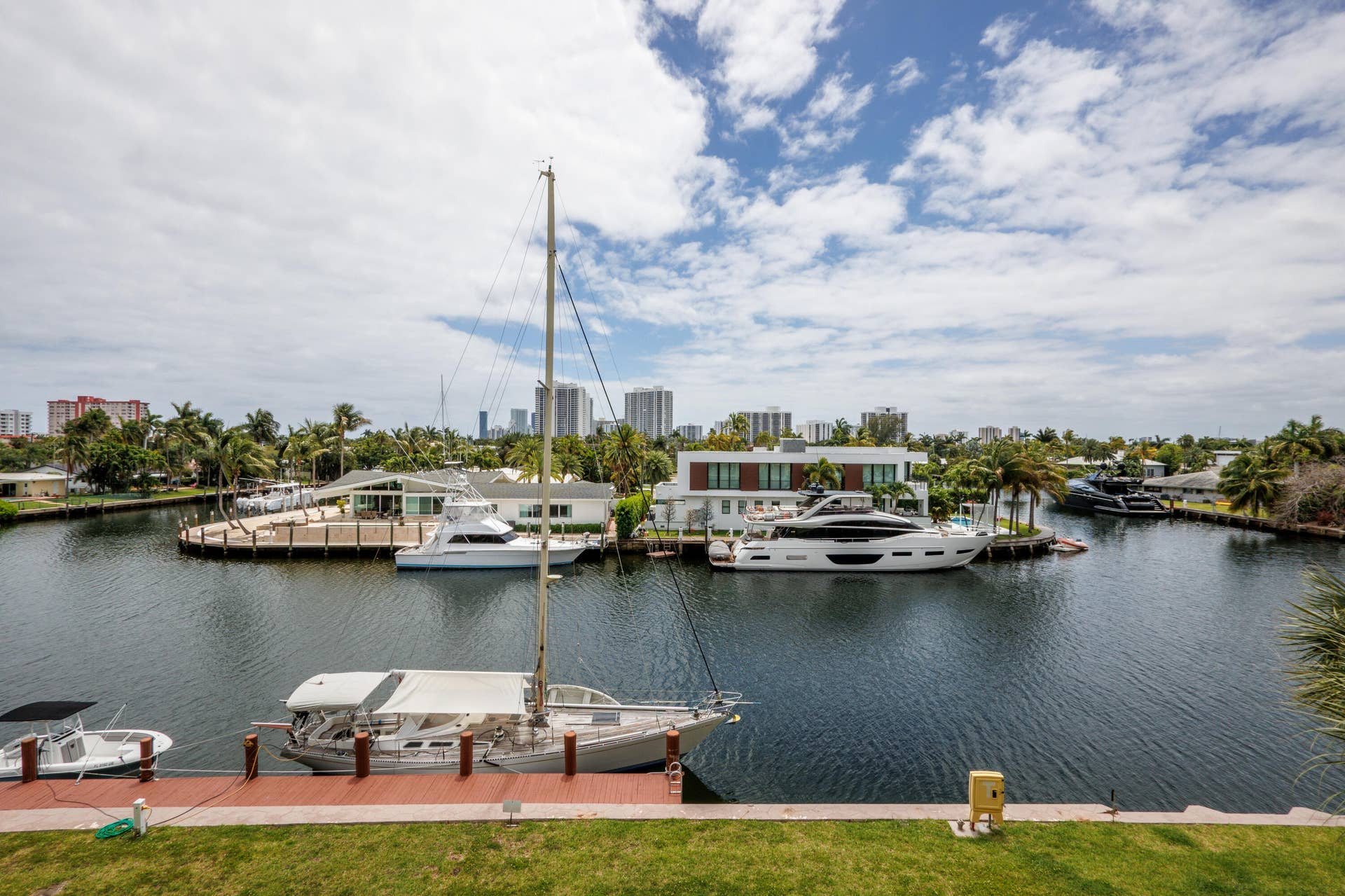 301 Golden Isles Drive, #412, Hallandale Beach, FL 33009 IMG_6755