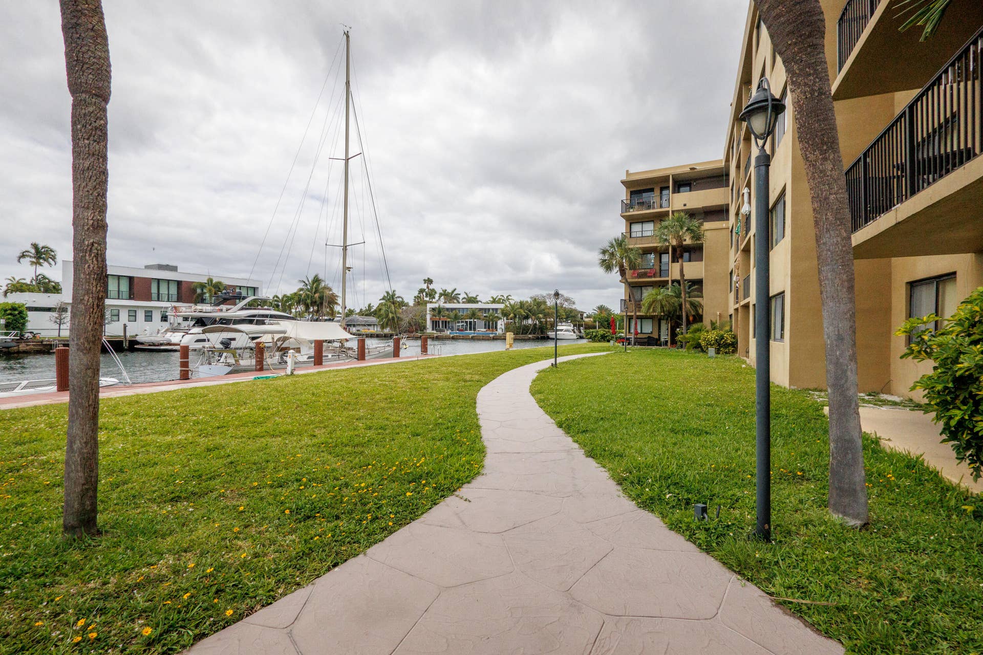 301 Golden Isles Drive, #412, Hallandale Beach, FL 33009 IMG_6665