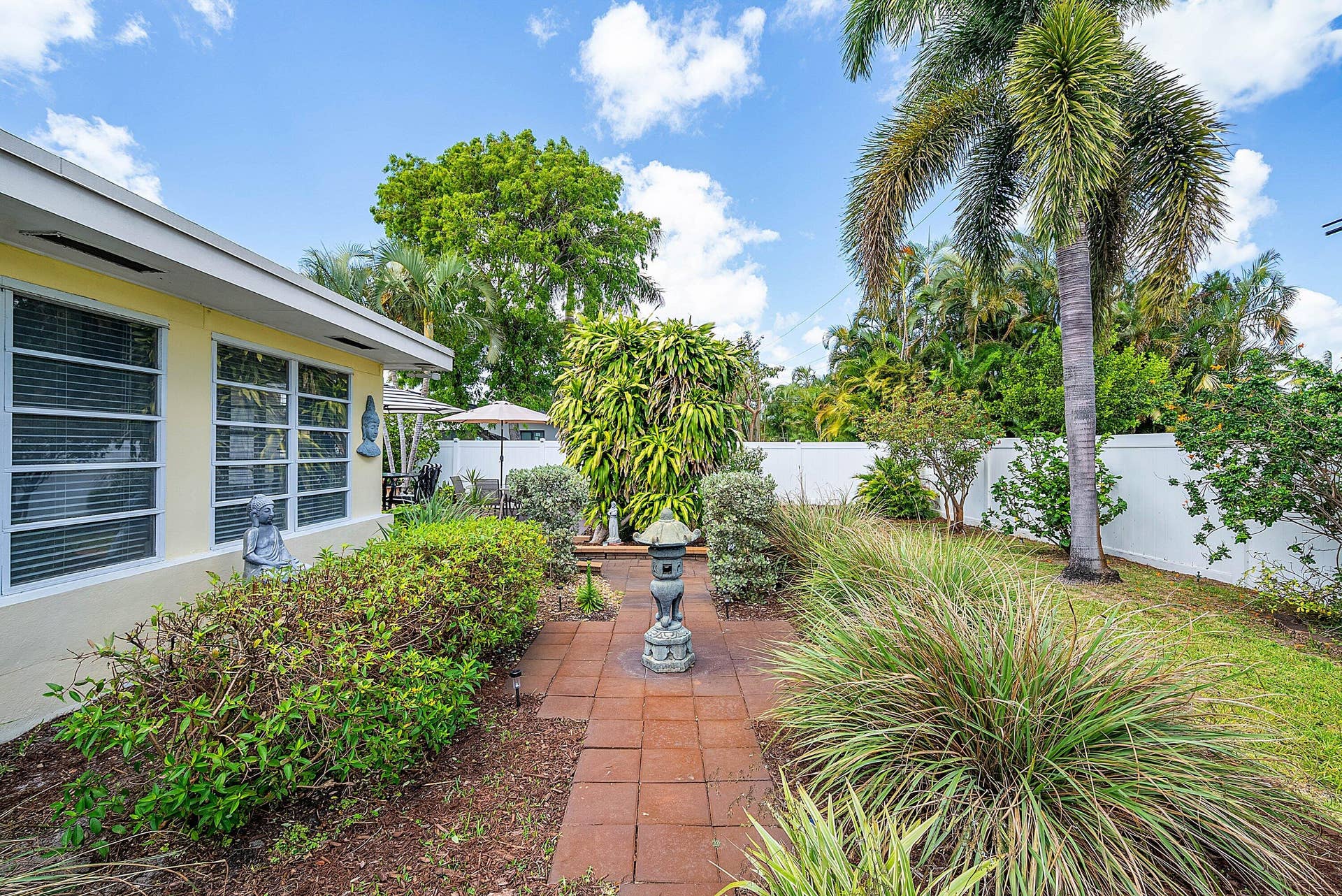 2741 NE 52nd Street, Lighthouse Point, FL 33064 041-2741Northeast52ndStreet-LighthousePo