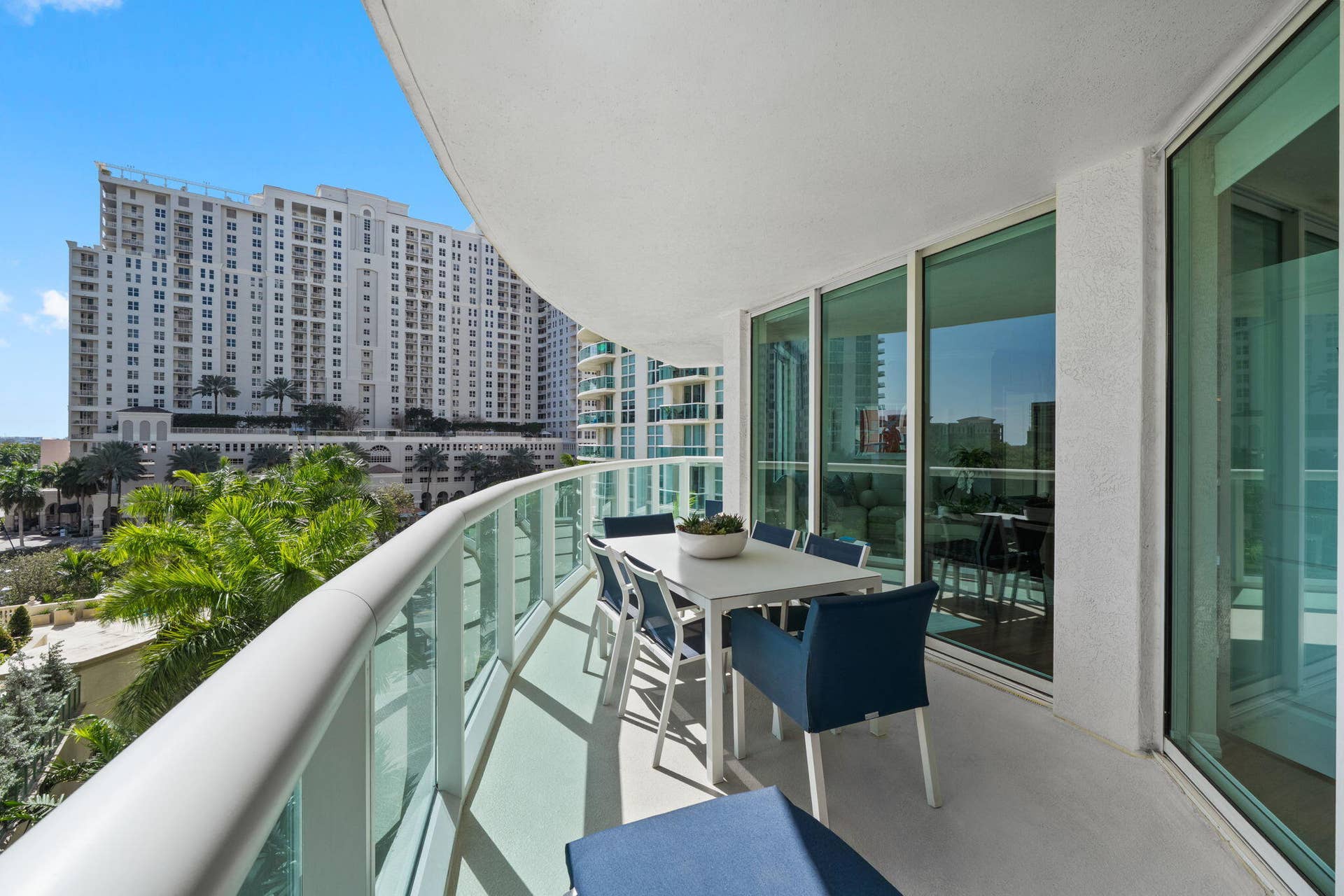 347 N New River Dr Drive E, #610, Fort Lauderdale, FL 33301 23-web-or-mls-A7R01897 copy