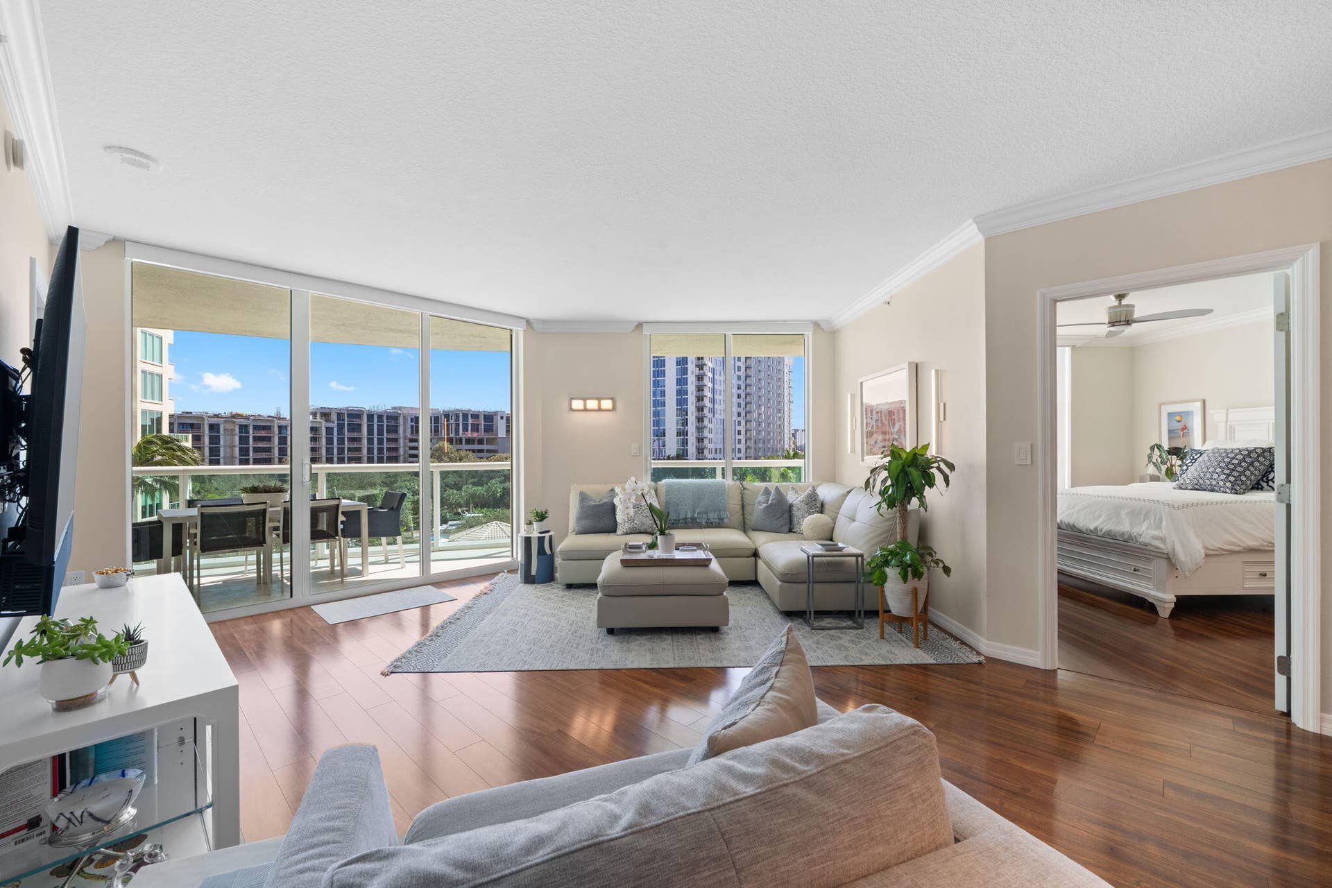 347 N New River Dr Drive E, #610, Fort Lauderdale, FL 33301 10-web-or-mls-A7R01947 copy