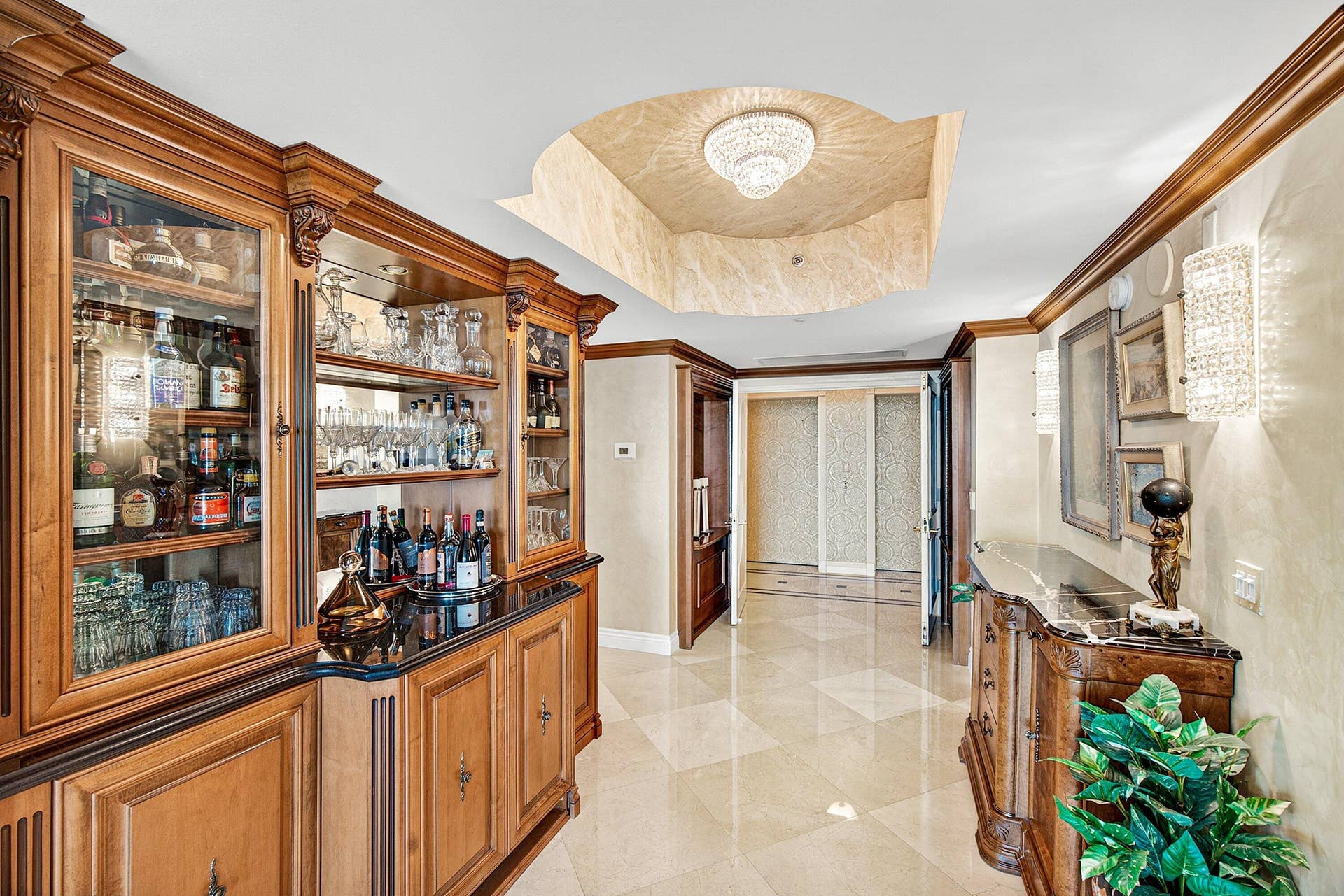 DOUBLE DOOR ENTRANCE FROM YOUR PRIVATE VESTIBULE