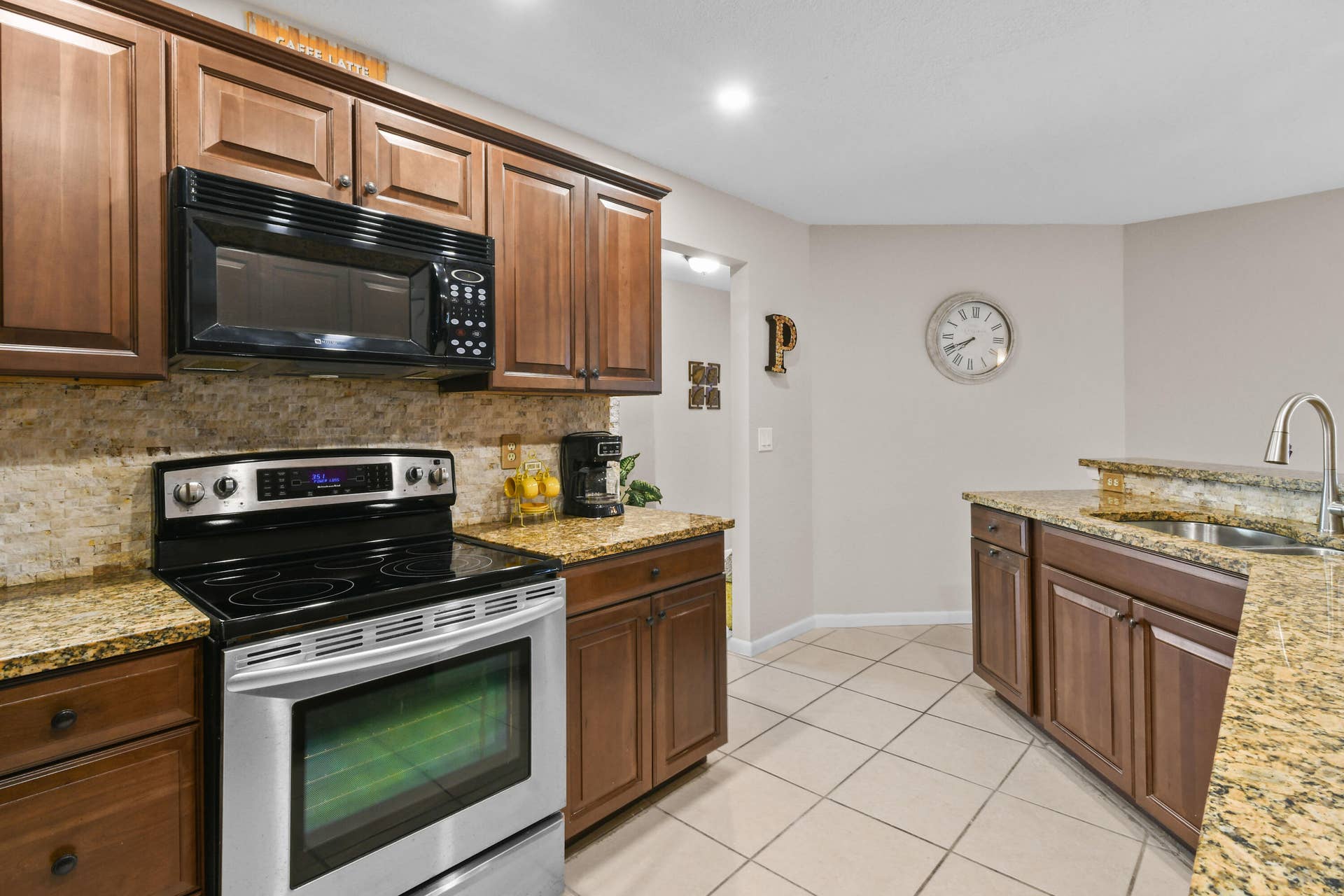 1003 Ocean Dunes Circle, Jupiter, Jupiter, FL 33477 kitchen 3