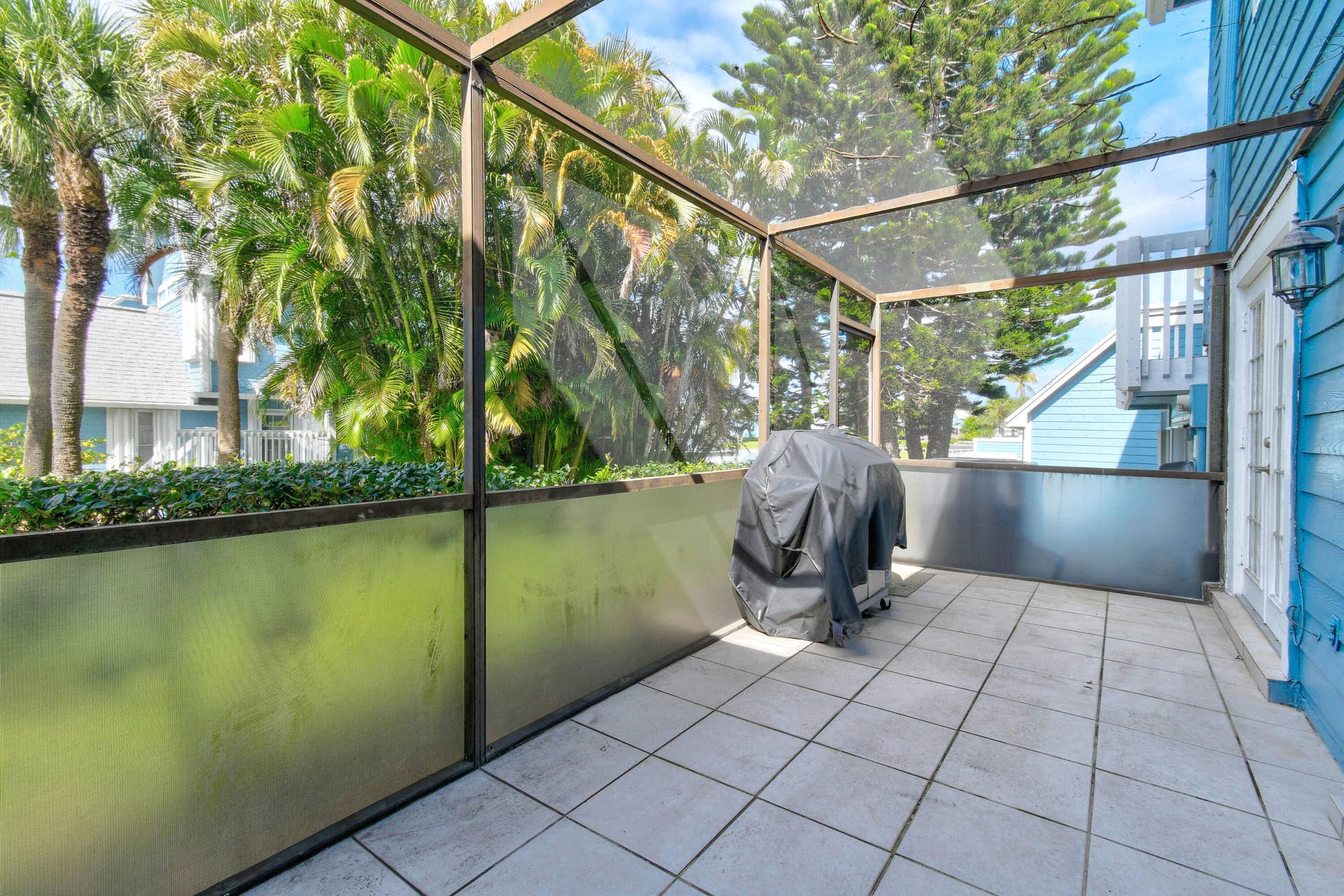 1003 Ocean Dunes Circle, Jupiter, Jupiter, FL 33477 Screened patio