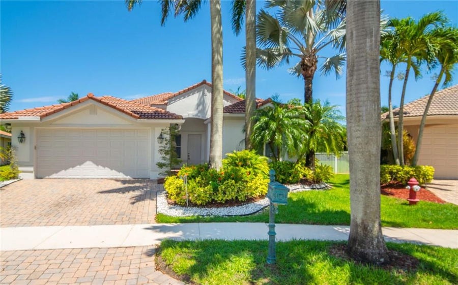 Property photo for 2002 Schooner Lane, Weston, FL
