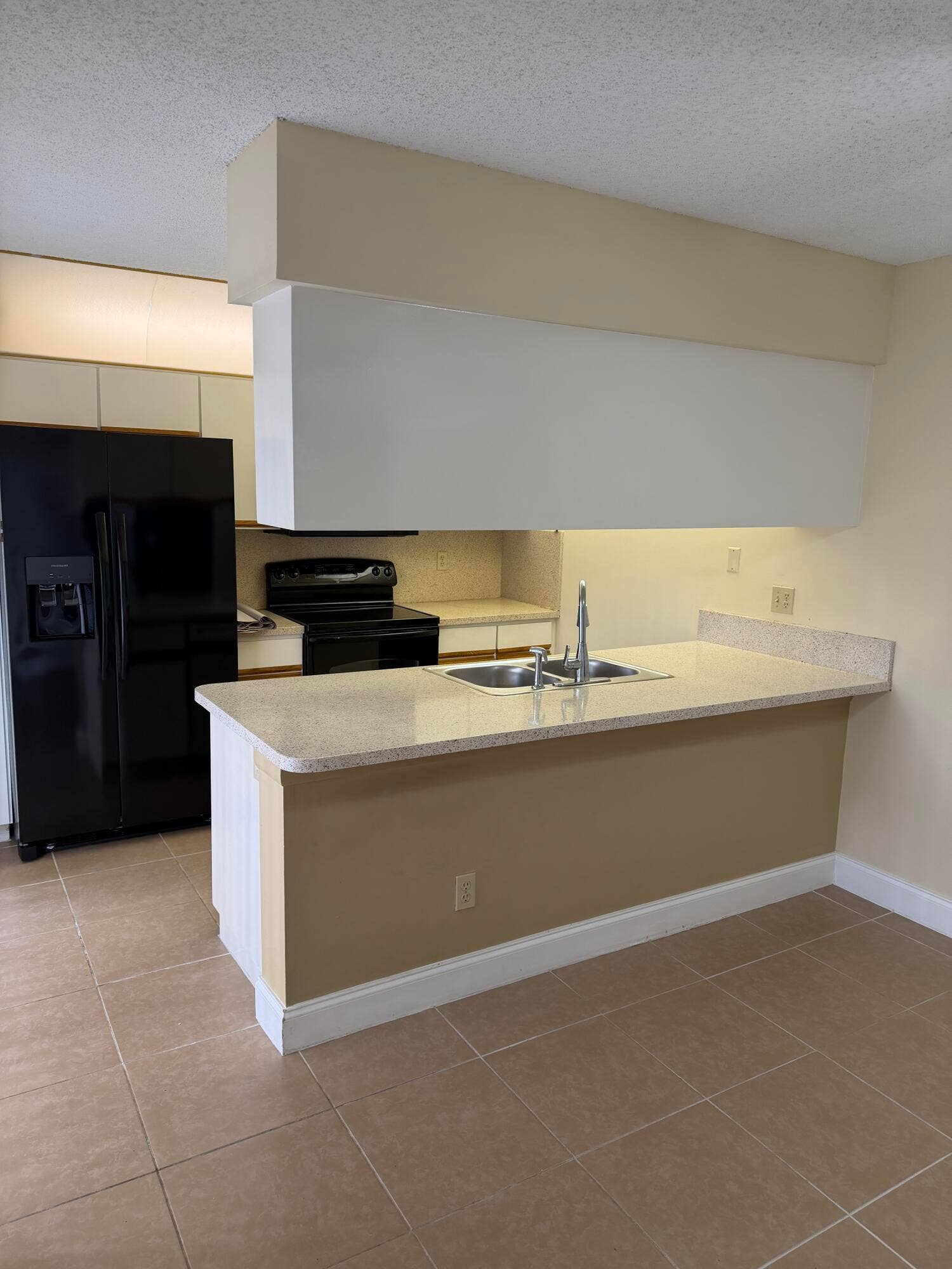 8461 Boca Rio Drive, Boca Raton, FL 33433 KITCHEN