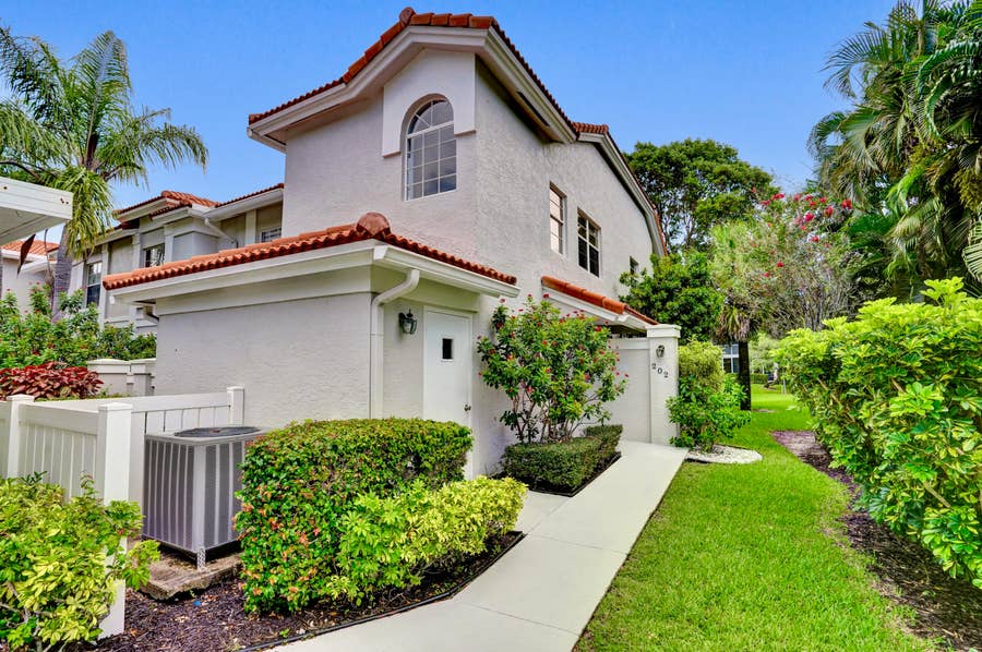 Property photo for 7669 Springwater Place, #202, Boynton Beach, FL