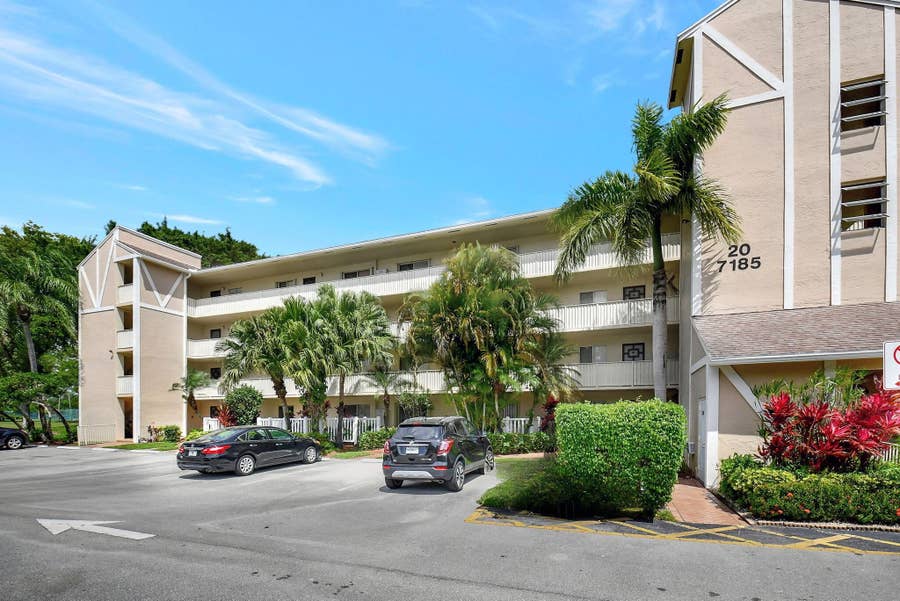 Property photo for 7185 Huntington Lane, #301, Delray Beach, FL