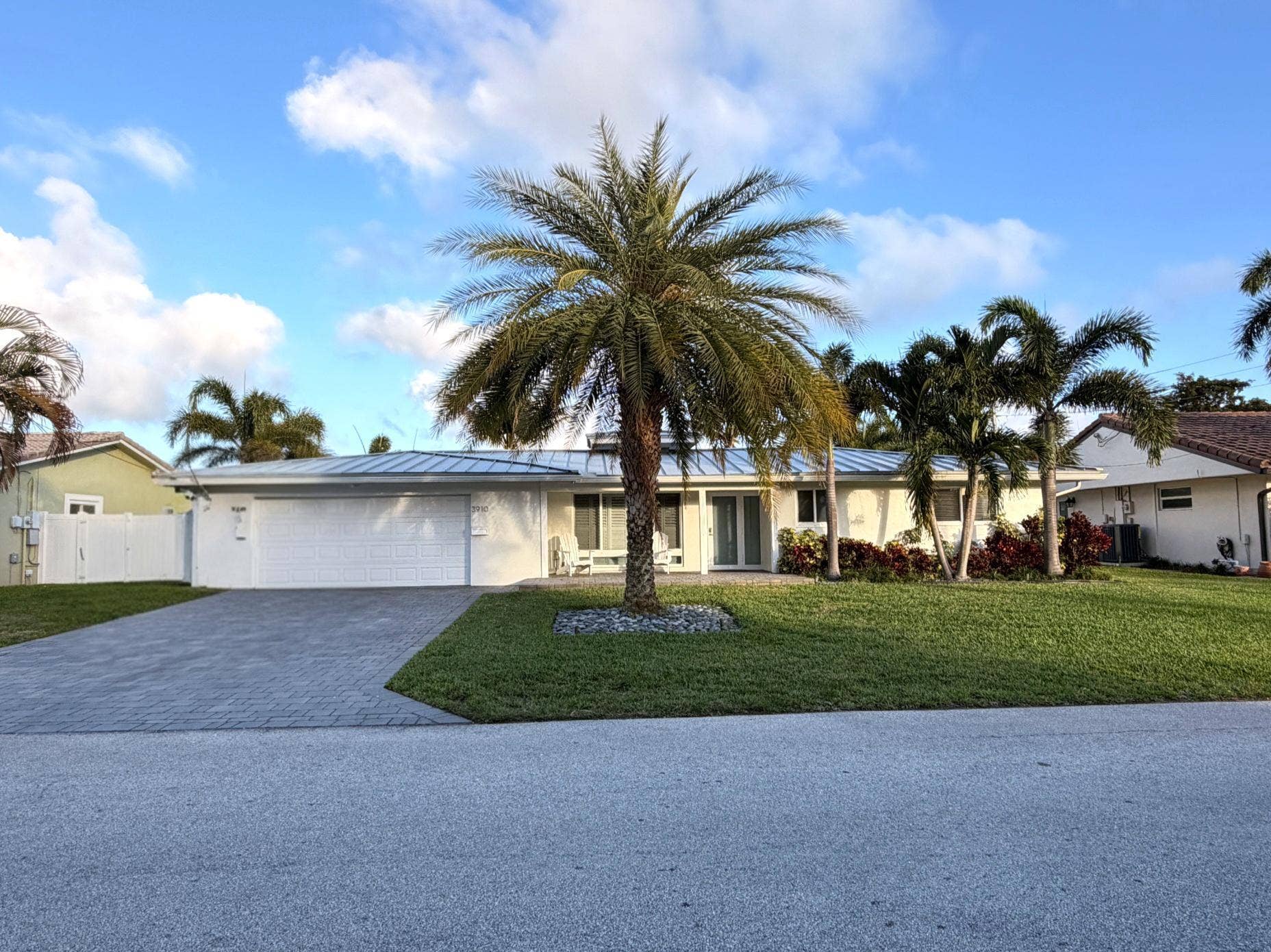 3910 NE 26th Avenue, Lighthouse Point, FL 33064 Front 5