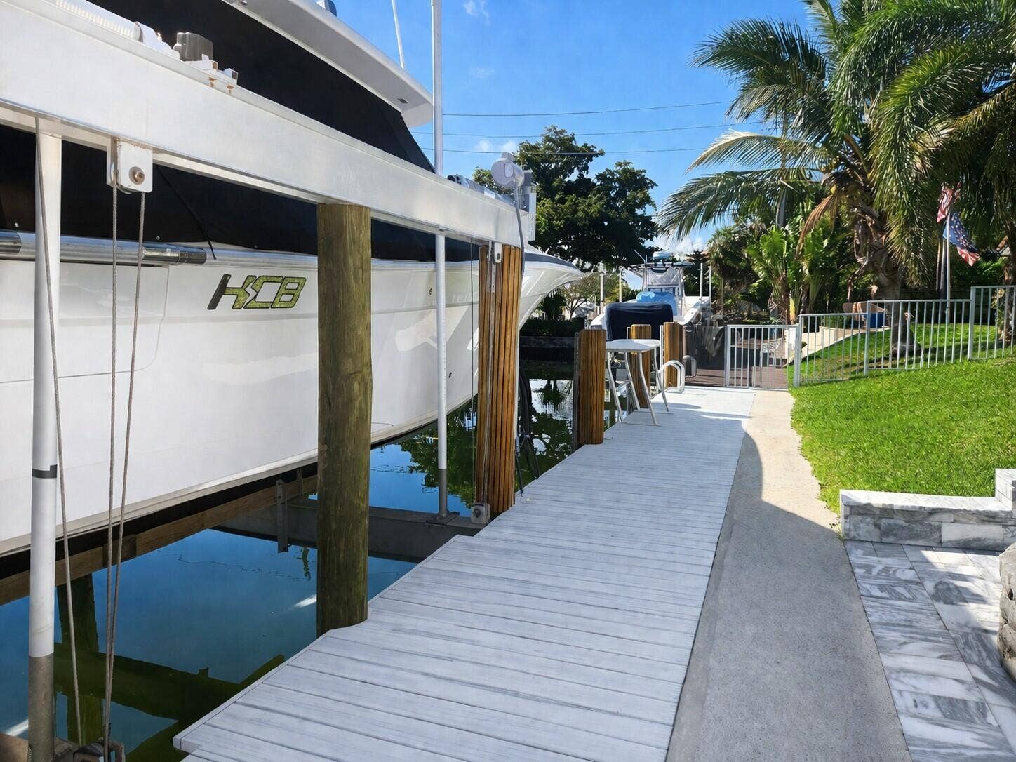3910 NE 26th Avenue, Lighthouse Point, FL 33064 Dock and Lift