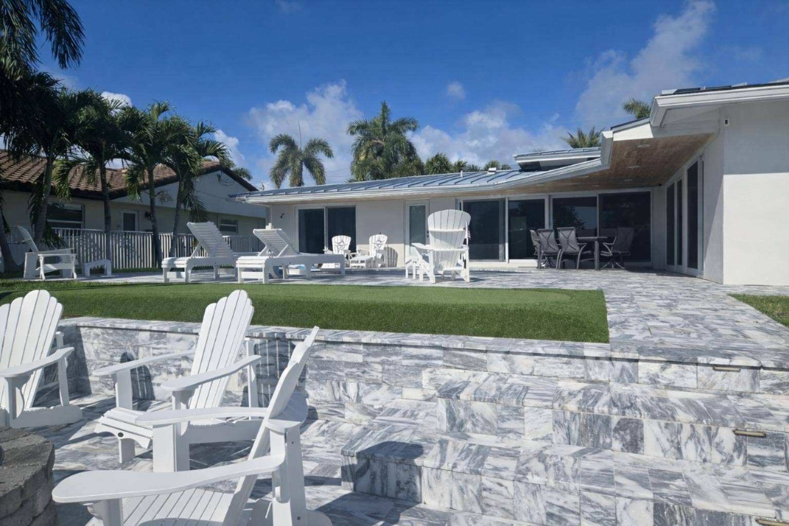 3910 NE 26th Avenue, Lighthouse Point, FL 33064 Yard