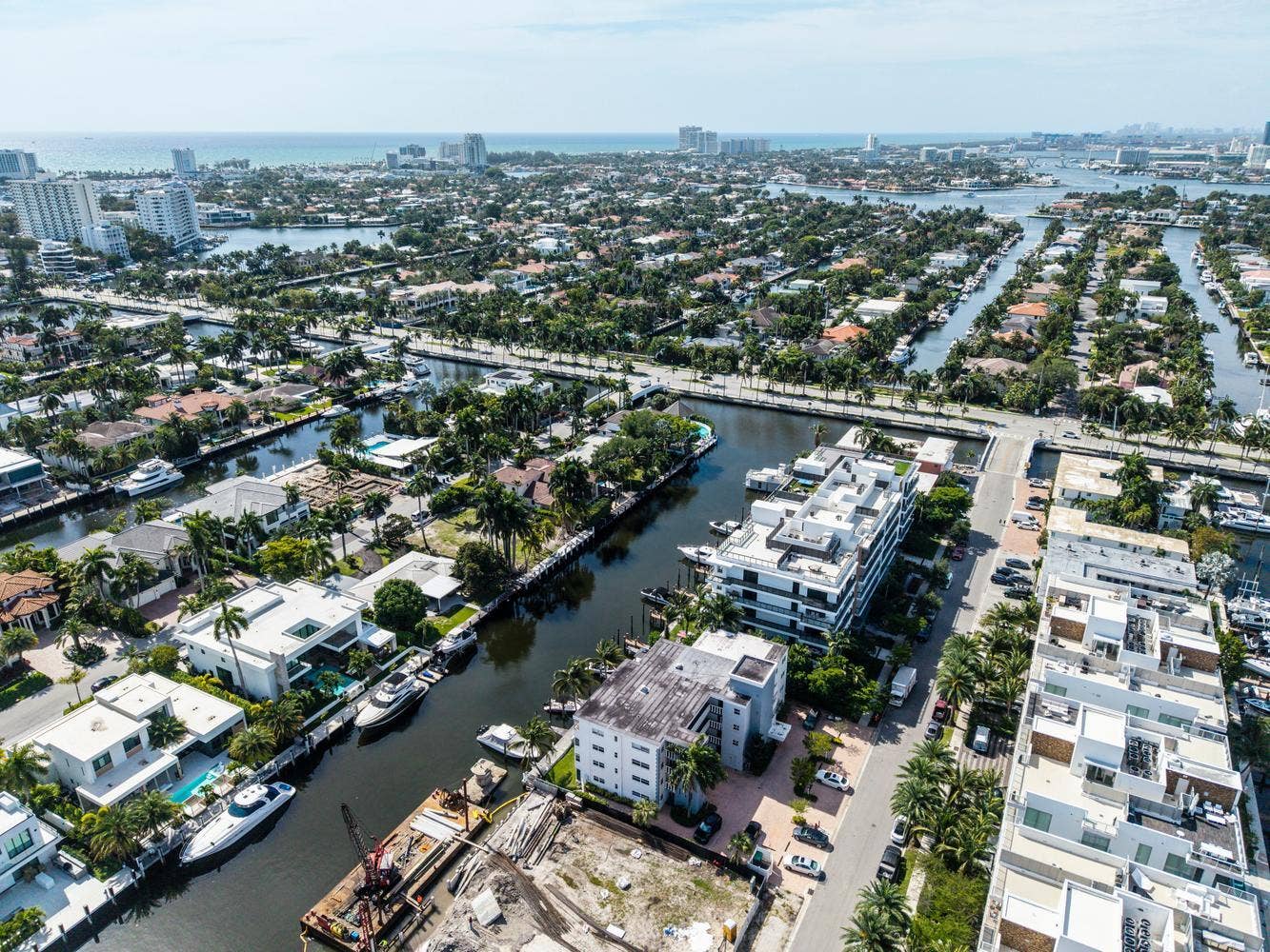40 Isle Of Venice Drive, #9, Fort Lauderdale, FL 33301 40 Isle of Venice Dr Fort-large-009-032-