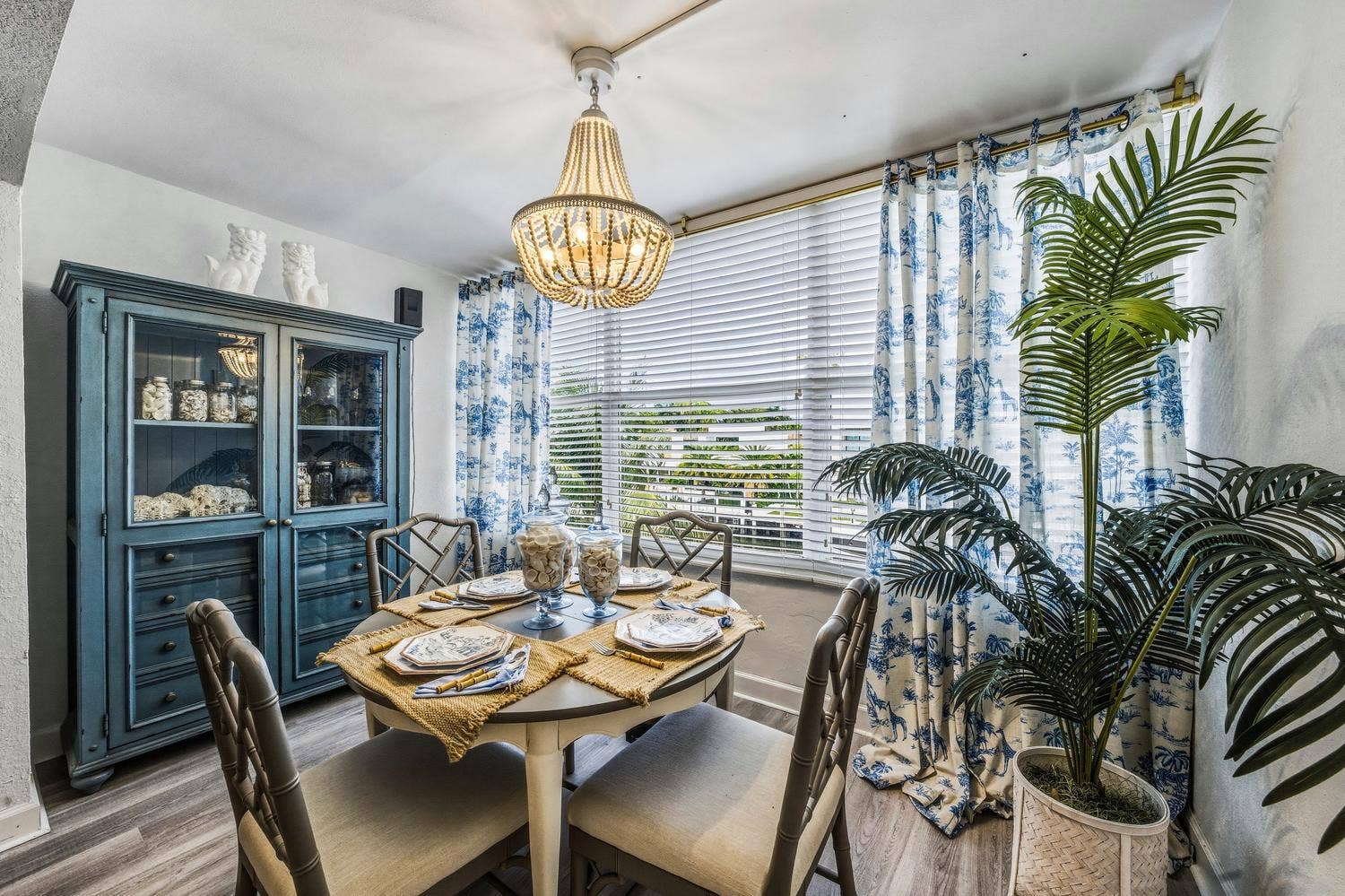 40 Isle Of Venice Drive, #9, Fort Lauderdale, FL 33301 40 Isle of Venice Dr Fort-large-032-006-